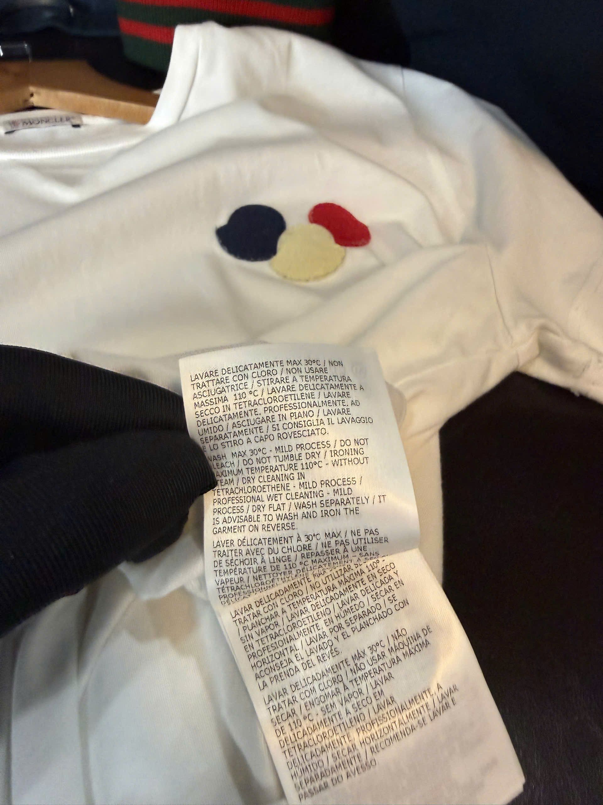 Moncler MONCLER T SHIRT Size US M / EU 48-50 / 2 - 7 Thumbnail