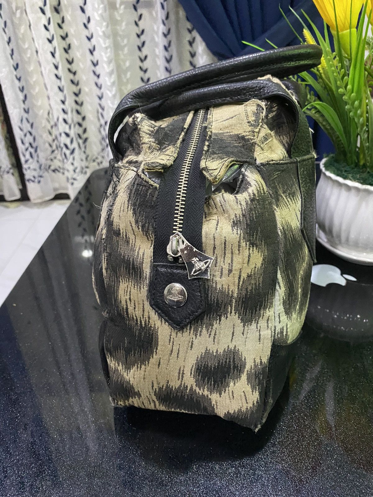 Vintage × Vivienne Westwood Vivienne Westwood Leopard Handbag Size ONE SIZE - 6 Thumbnail