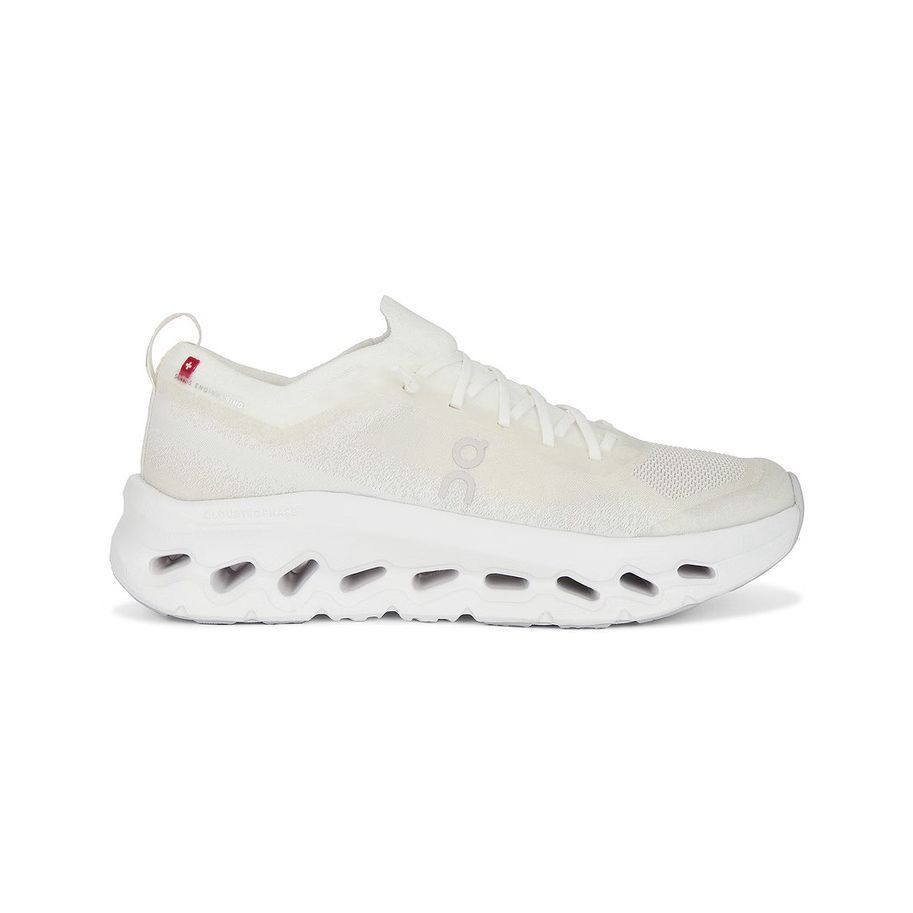 On ON X Zendaya Cloudtilt Moon Sneaker in White Size 5 NIB Size US 5 / IT 35 - 2 Thumbnail