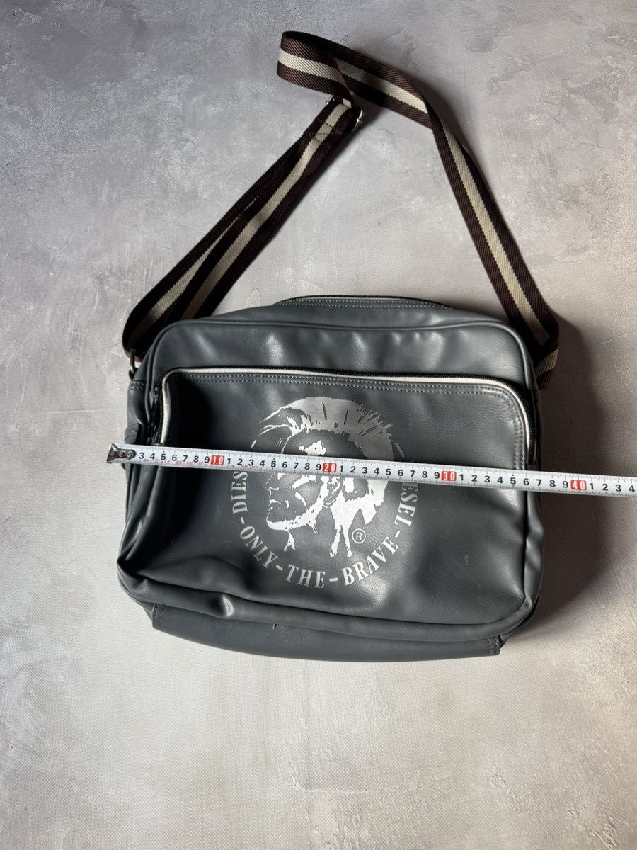 Diesel Vintage Diesel Crossbody Big Logo Y2k Bag Size ONE SIZE - 17 Thumbnail