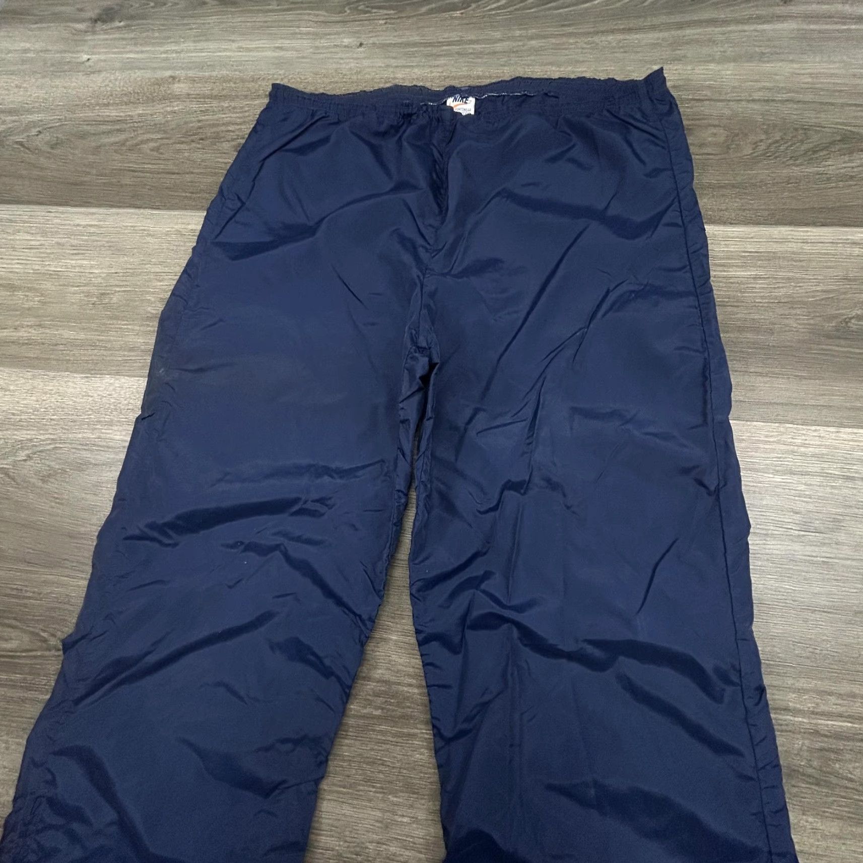 Nike VINTAGE Nike Track Pants Mens L Navy 70s Nylon Windbreaker Zip Leg USA Sportswear Activewear Running & Gym Womens Mens Boys Girls Size US 33 - 6 Thumbnail