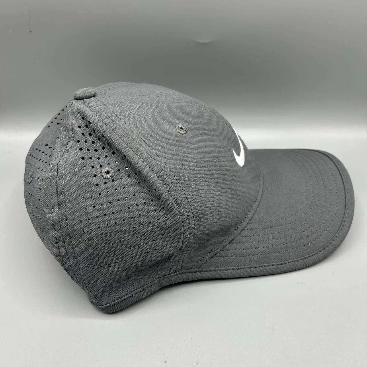 Nike Nike Hat Men Gray Embroidered Swoosh Logo Strap Back Cap Size ONE SIZE - 4 Thumbnail