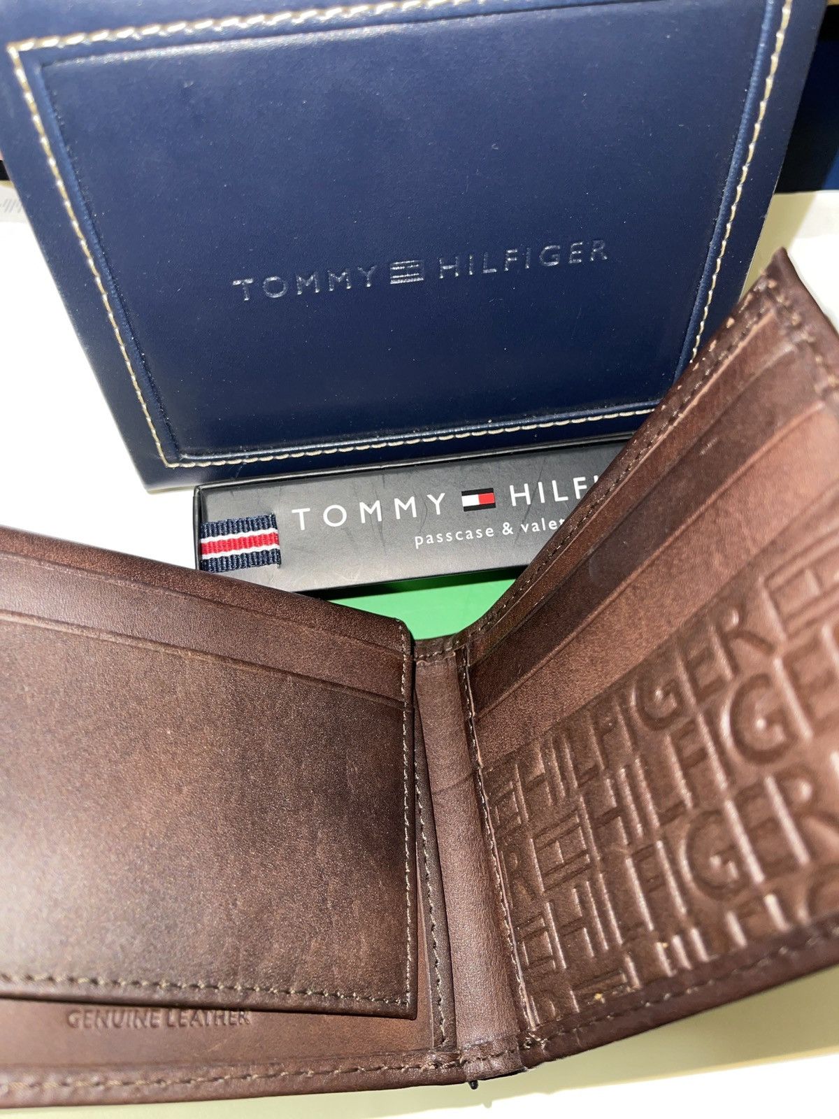 Tommy Hilfiger Tommy Hilfiger CC Trifold Black Leather Wallet Size ONE SIZE - 4 Thumbnail
