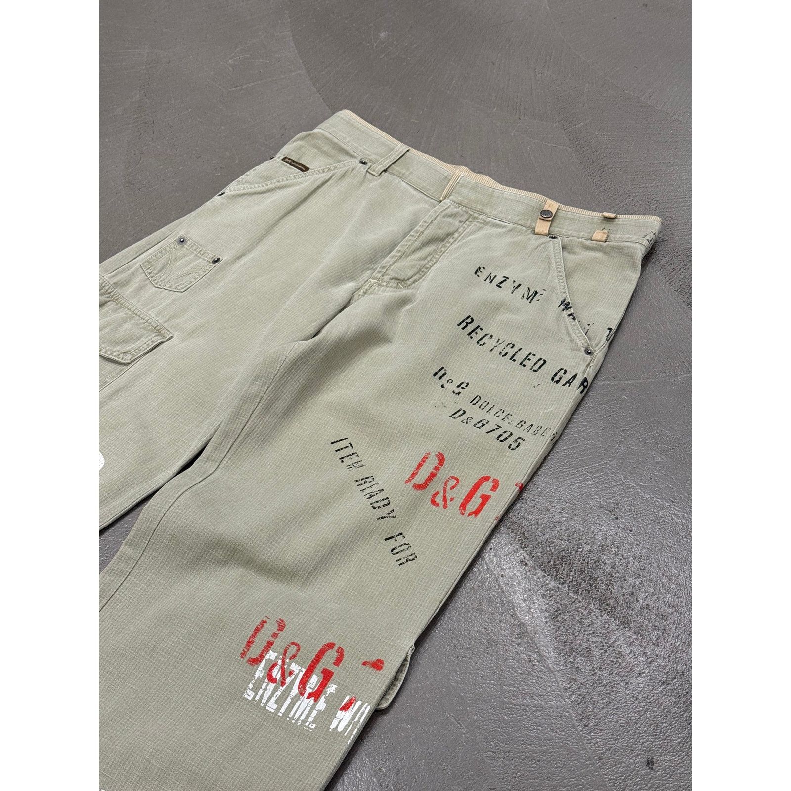Dolce & Gabbana S/S 2005 Dolce & Gabbana “Recycled Garment” cargo pants Size US 36 / EU 52 - 4 Thumbnail