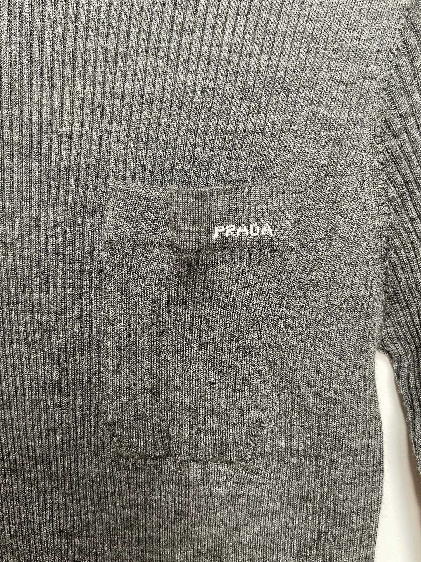 Prada Prada knit wool long-sleeve 46 Size S / US 4 / IT 40 - 5 Thumbnail
