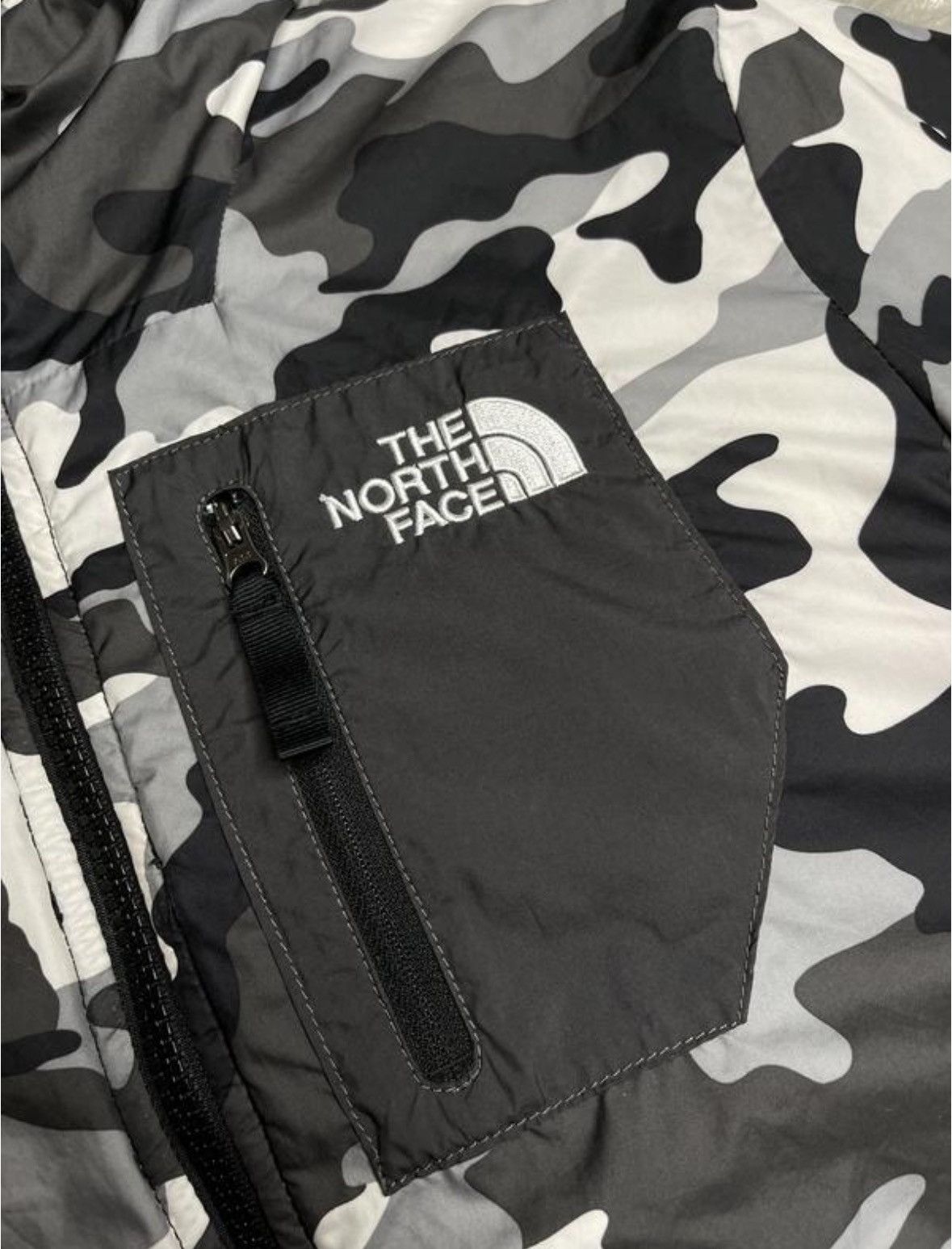 The North Face TNF The North Face Vintage StreetWear Camo Jacket Outdoor Size S / US 4 / IT 40 - 3 Thumbnail