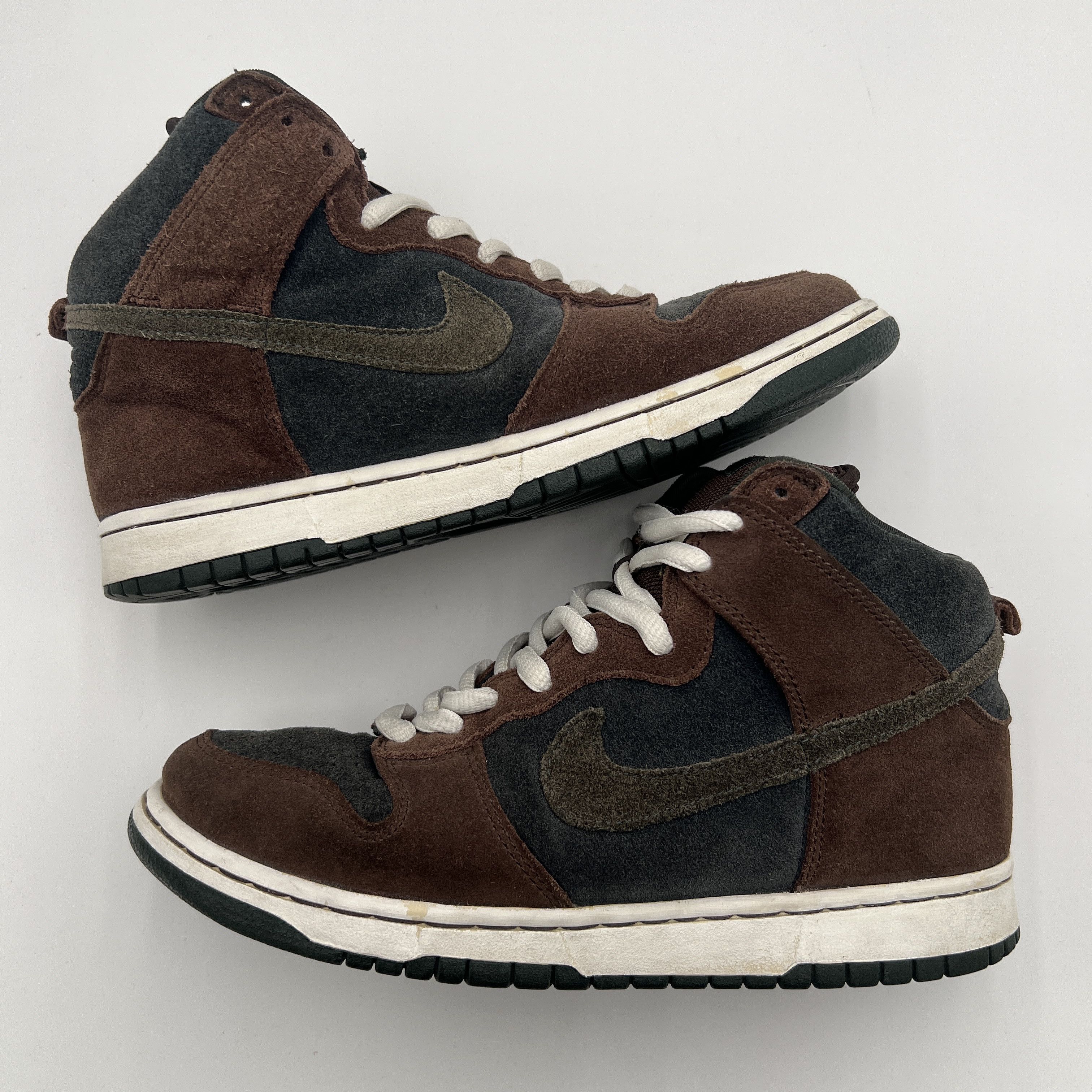 Nike Nike SB Dunk High Paul Brown 2003 OG Silver Box Size US 9 / EU 42 - 2 Thumbnail