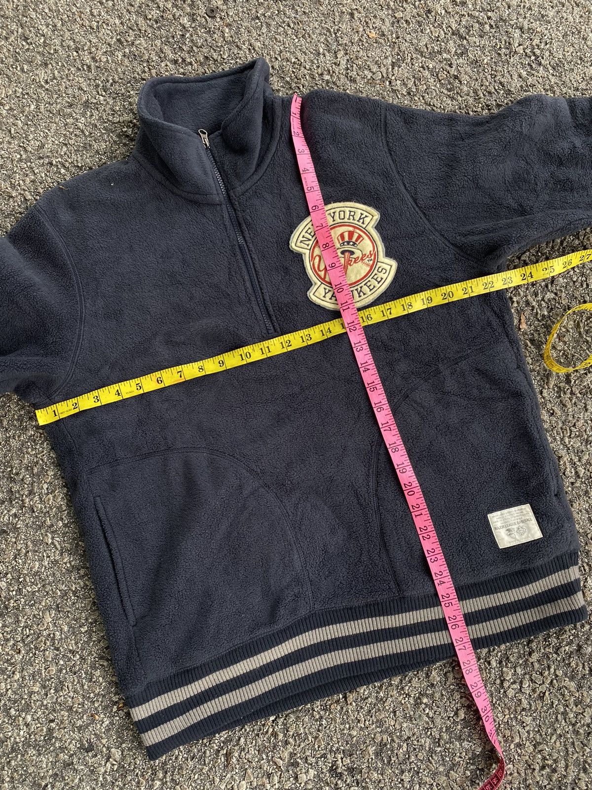 Hypebeast × New York Yankees Uniqlo X MLB New York Yankees Fleece Jacket Size US XL / EU 56 / 4 - 12 Thumbnail