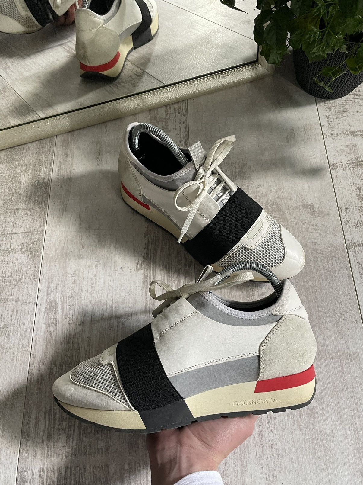 Balenciaga Balenciaga Race Runner Leather Sneakers White Size US 8 / IT 38 - 3 Thumbnail