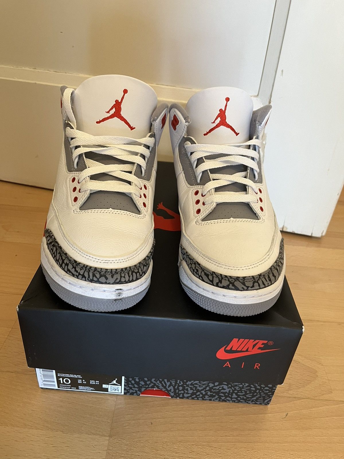 Jordan Brand Air Jordan 3 Retro Size US 10 / EU 43 - 1 Thumbnail