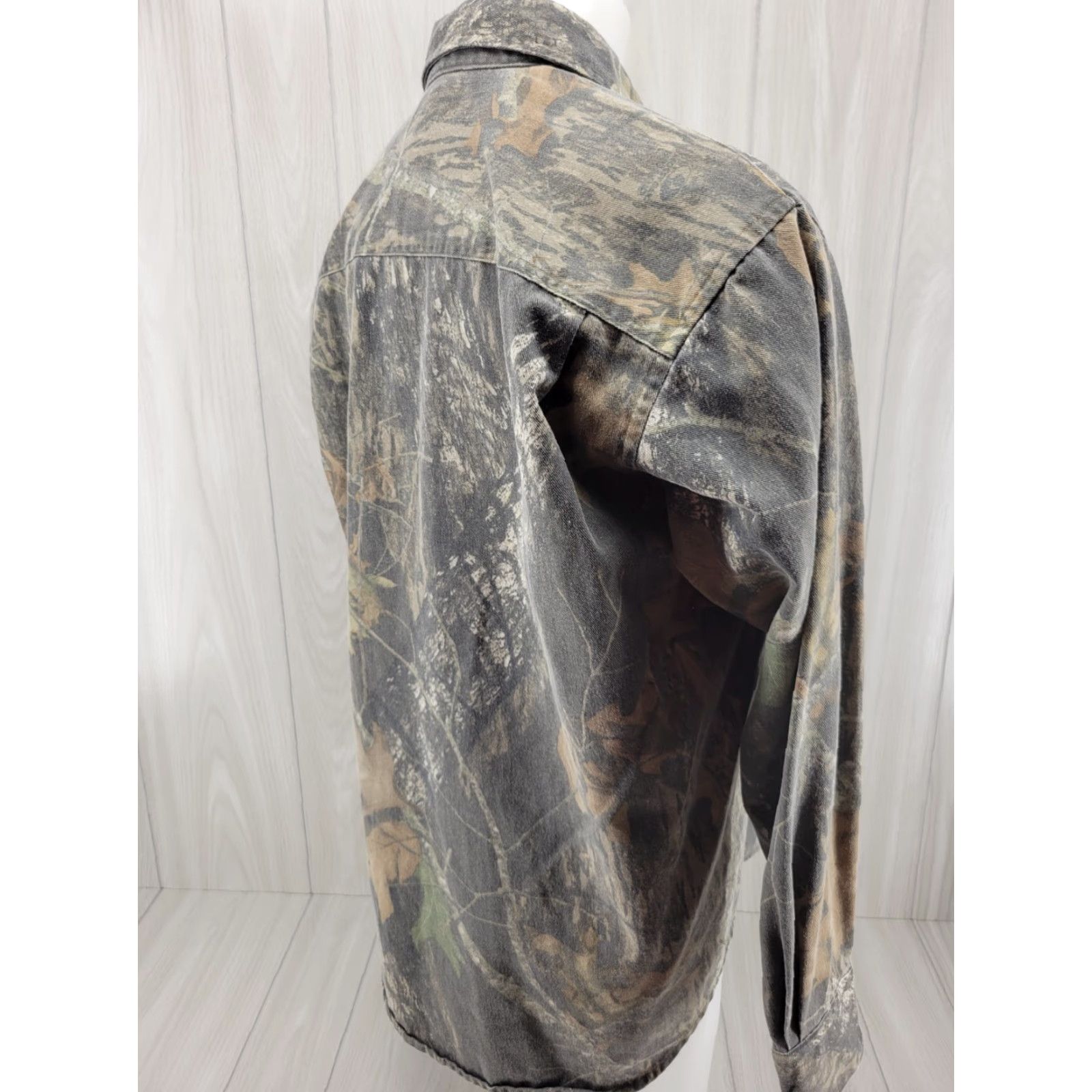 Vintage VTG No Trace Dan River Mossy Oak Hunting Camo Button-Down Shirt Mens Large Shirt Camouflage Hunting 90s Mens L Size US L / EU 52-54 / 3 - 5 Thumbnail