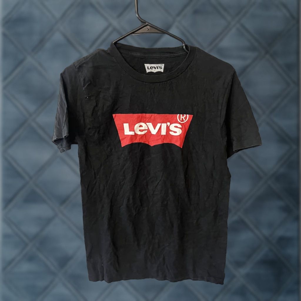 Vintage Levi’s T-Shirt Mens Cotton Logo Short Sleeve Small Black Retro style Shirt Adult S Mens Size US S / EU 44-46 / 1 - 1 Thumbnail