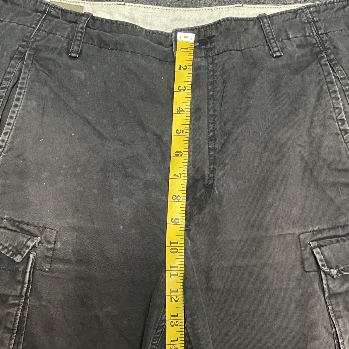 Levi's Levi’s Cargo Shorts - Washed Black on tag W34 (W36) Size US 36 / EU 52 - 8 Thumbnail