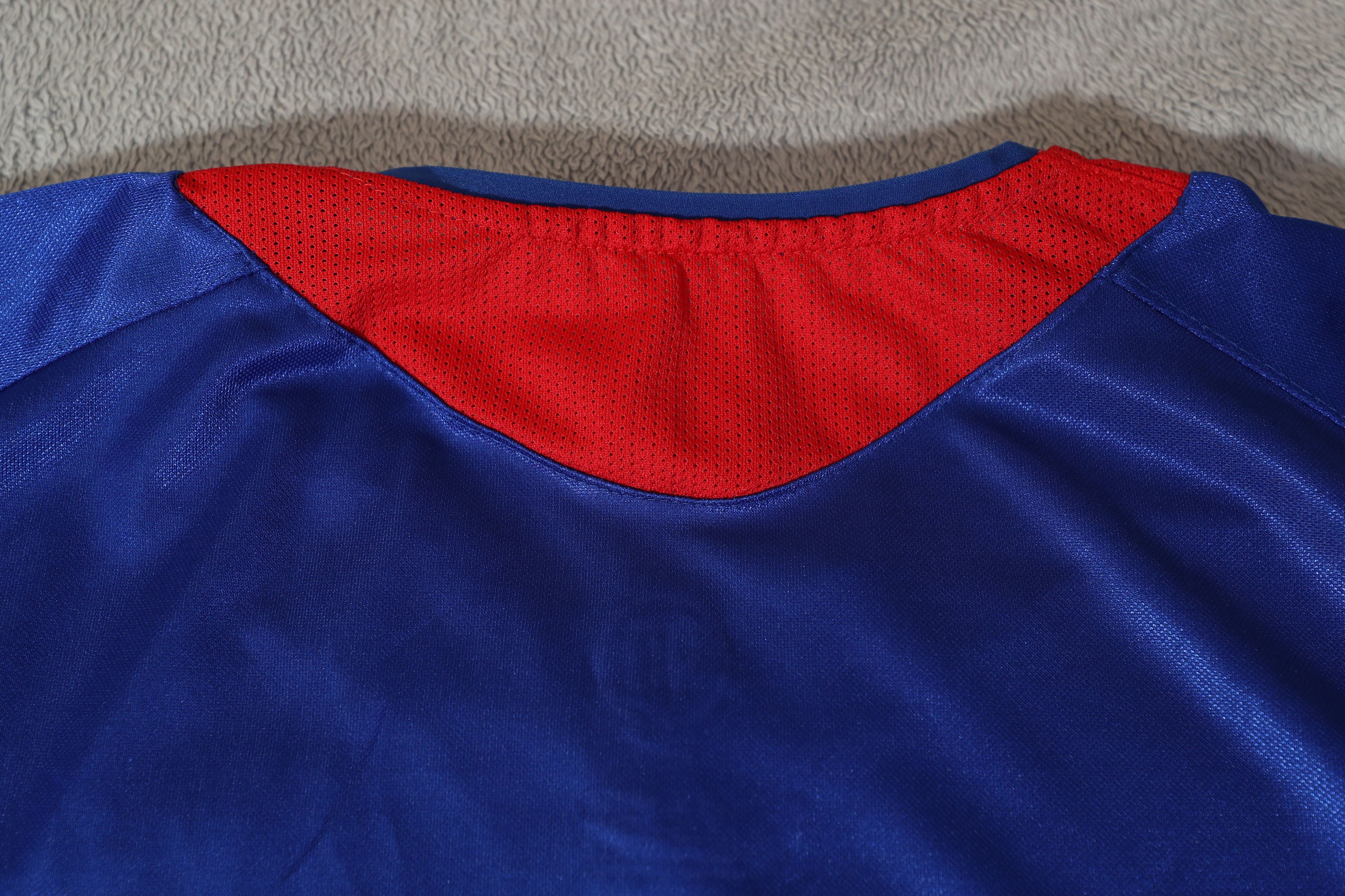 Nike Manchester United 2004/06 Away Soccer Jersey (M) Size US M / EU 48-50 / 2 - 13 Thumbnail