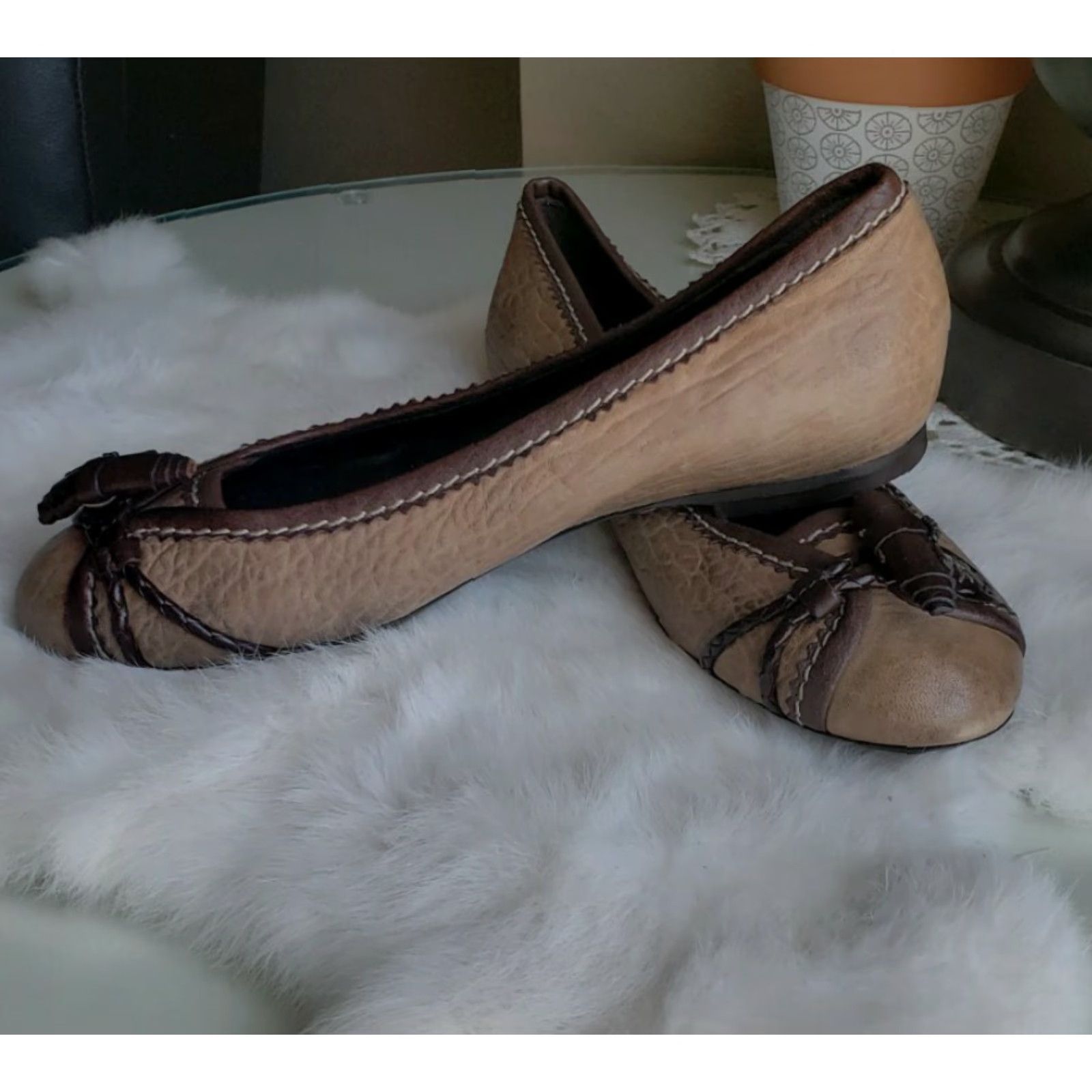 Vintage VINTAGE Henry Beguelin Toggle Ballet Flats Leather Brown 6/36 Womens Ballet Flat Slip On Toggle Detail Toe Art to wear Handmade in Italy Size US 6 / IT 36 - 4 Thumbnail