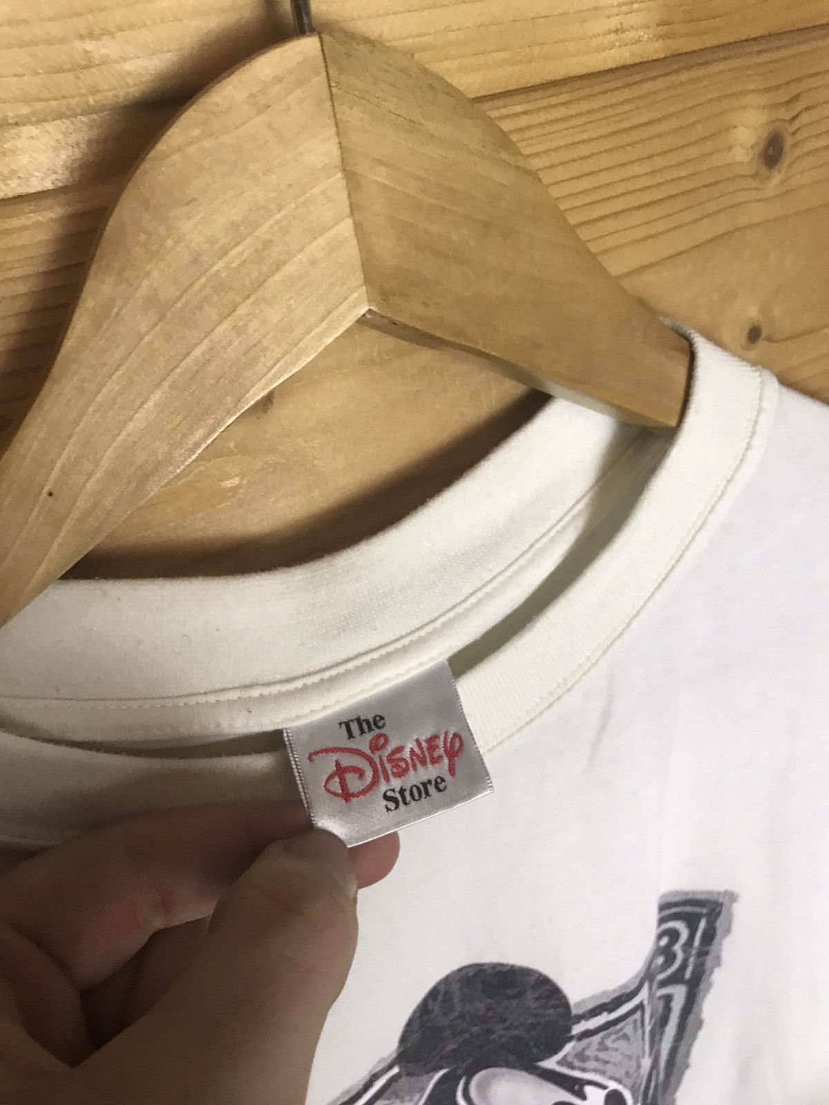 Disney Vintage 90’s Disney Mickey Mouse t-shirt Size US XL / EU 56 / 4 - 6 Thumbnail