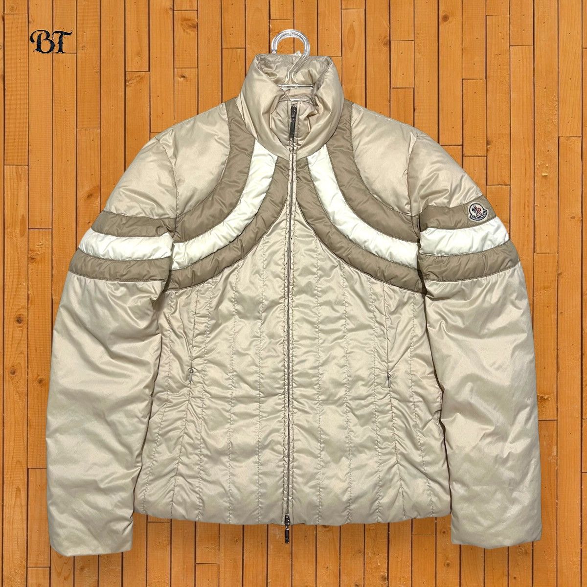 Moncler Moncler Vintage light down jacket Size XL / US 12-14 / IT 48-50 - 1 Thumbnail