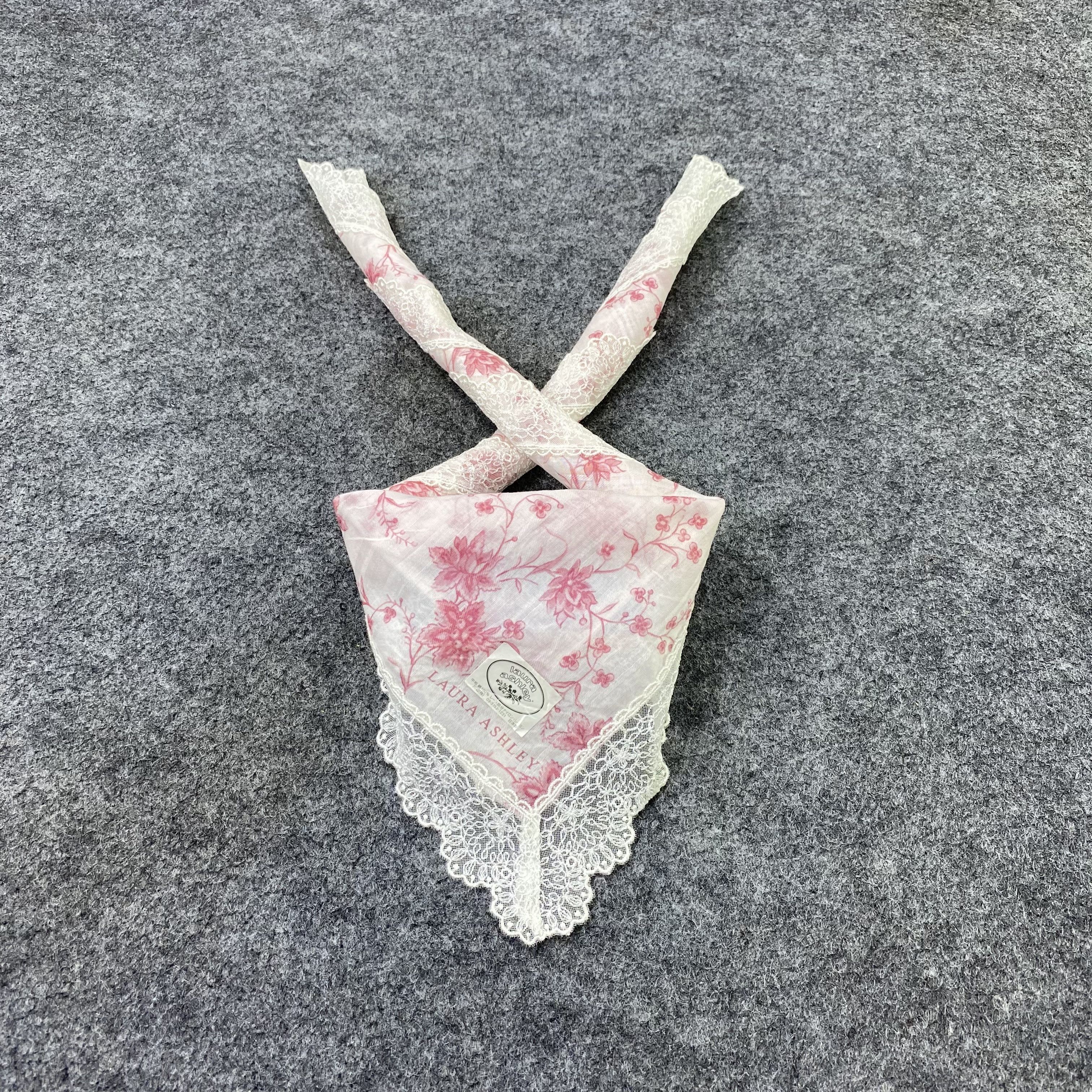 Laura Ashley Laura Ashley Handkerchief / Bandana / Neckerchief-B2384 Size ONE SIZE - 2 Thumbnail