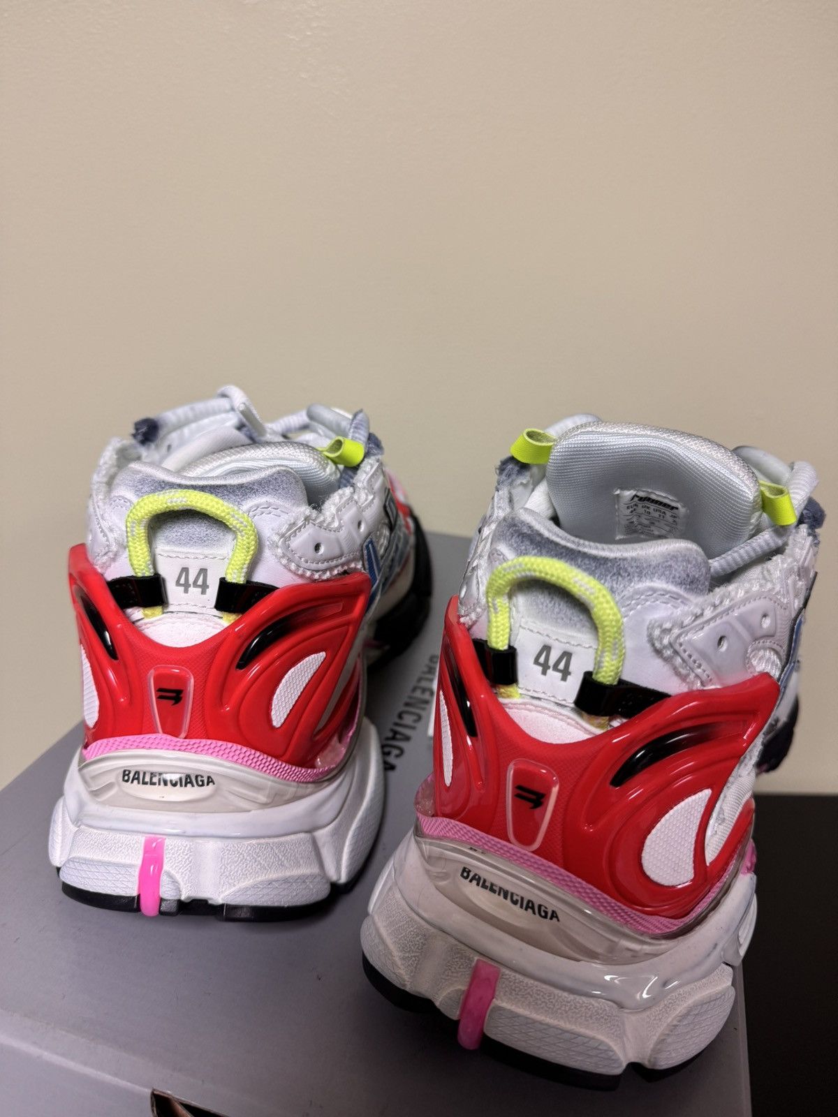 Balenciaga Balenciaga Low Top Runners Size US 11 / EU 44 - 6 Thumbnail