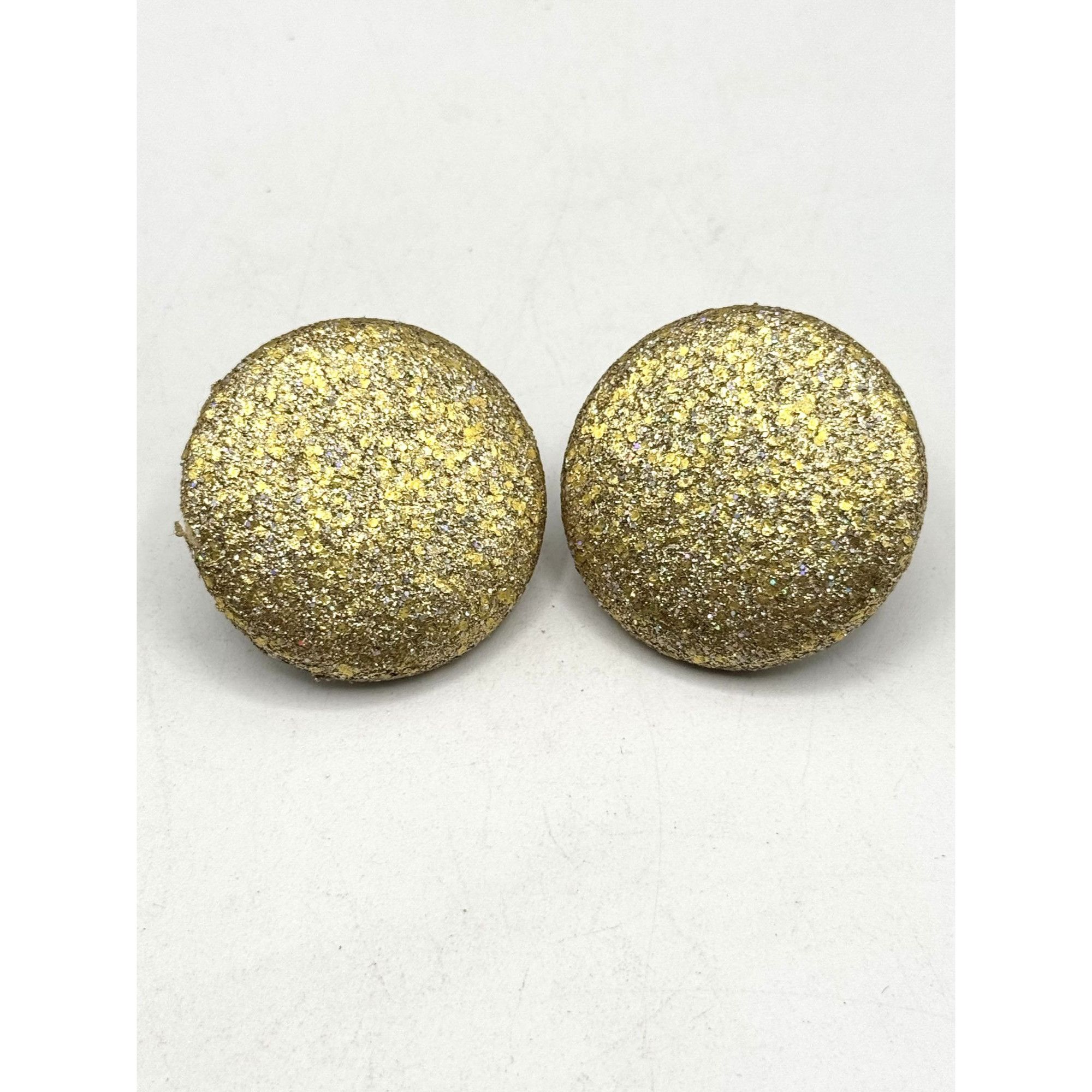 Vintage Vintage gold glitter stud circle clip on earrings Size ONE SIZE - 1 Thumbnail