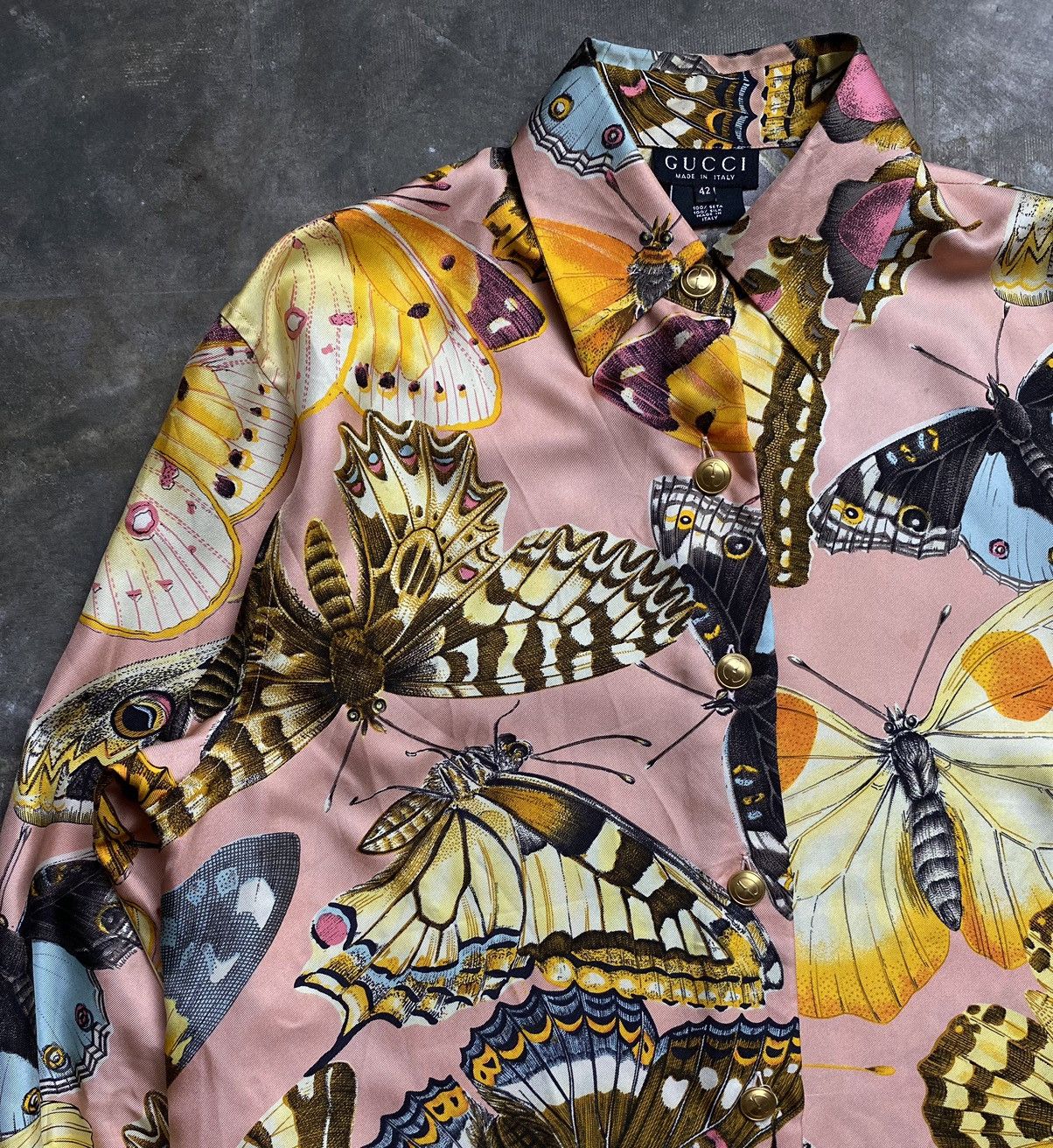 Gucci Gucci SS92 Butterfly Print Silk Shirt Size M / US 6-8 / IT 42-44 - 2 Thumbnail