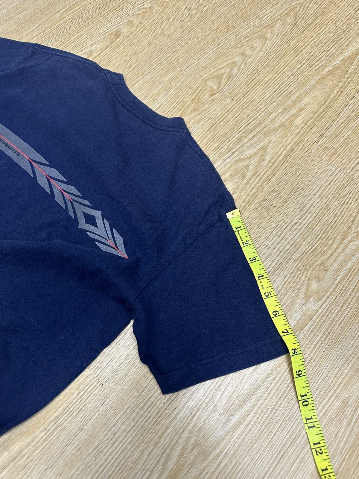 Vintage Vintage Bear Usa Surf Board Tshirt A482 Size US L / EU 52-54 / 3 - 6 Thumbnail