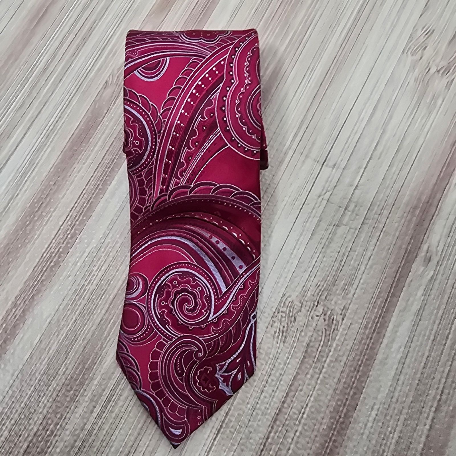 Donald Trump Donald J. Trump Signature Coll. Red Silver Paisley Silk Tie Size ONE SIZE - 7 Thumbnail