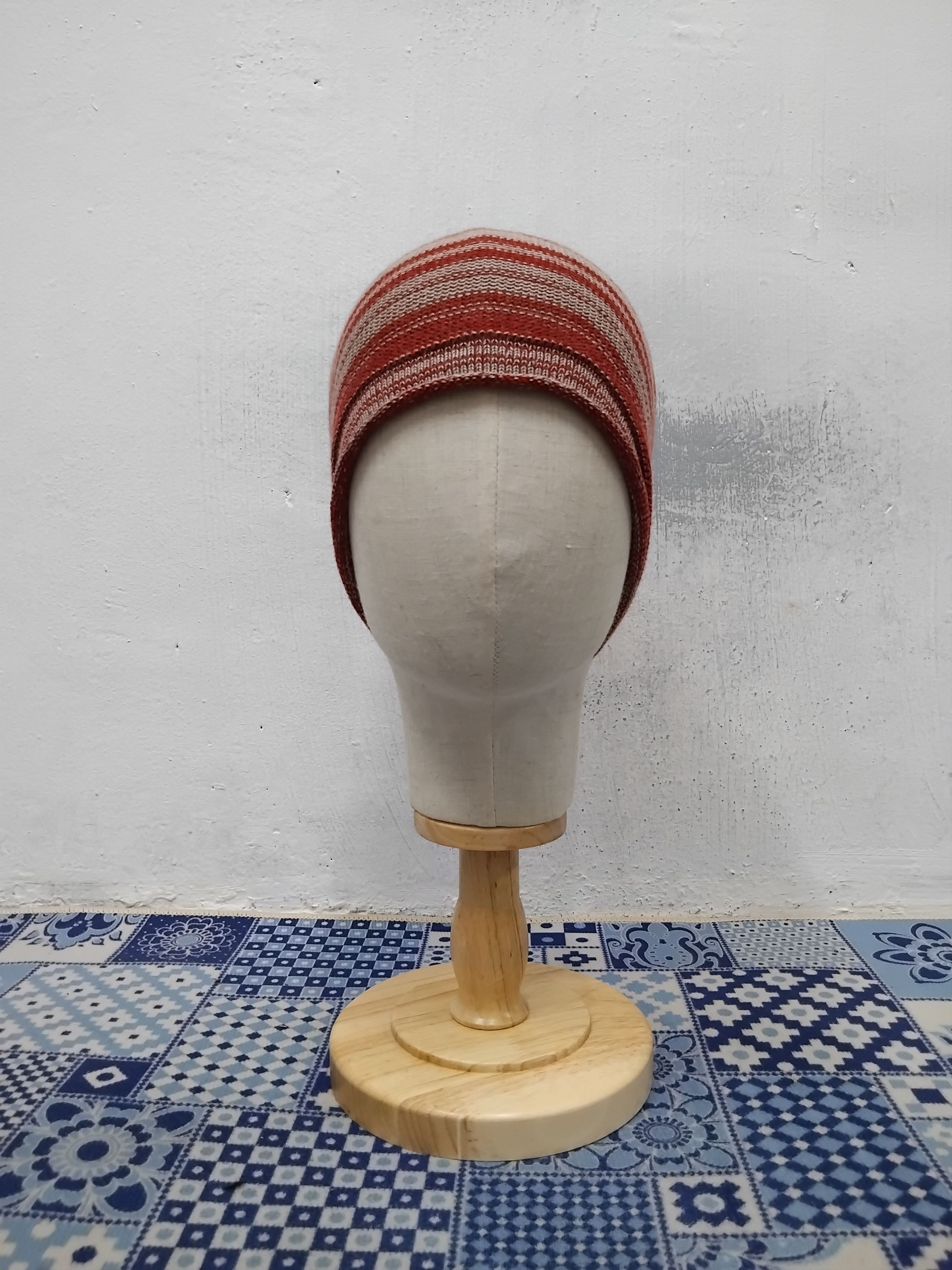 Japanese Brand 💥Unbranded stripe red beanie hat Size ONE SIZE - 3 Thumbnail