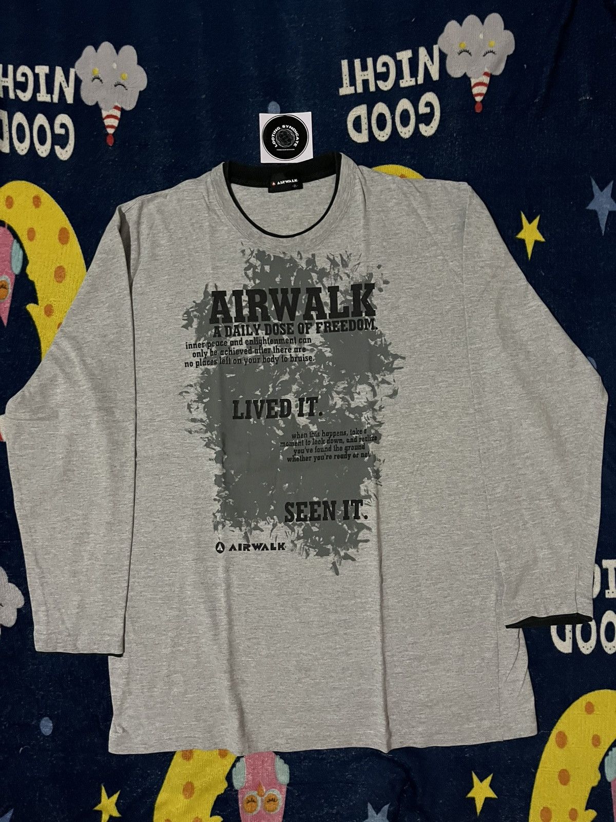 Airwalk Airwalk A Daily Dose Of Freedom Poem Longsleve Tee Size US XXL / EU 58 / 5 - 1 Thumbnail