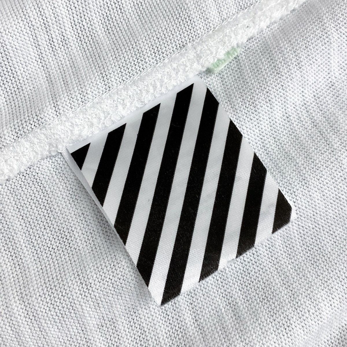 Off-White Off-White Mirror Mirror On the Wall Tee / T Shirt Size US S / EU 44-46 / 1 - 17 Thumbnail