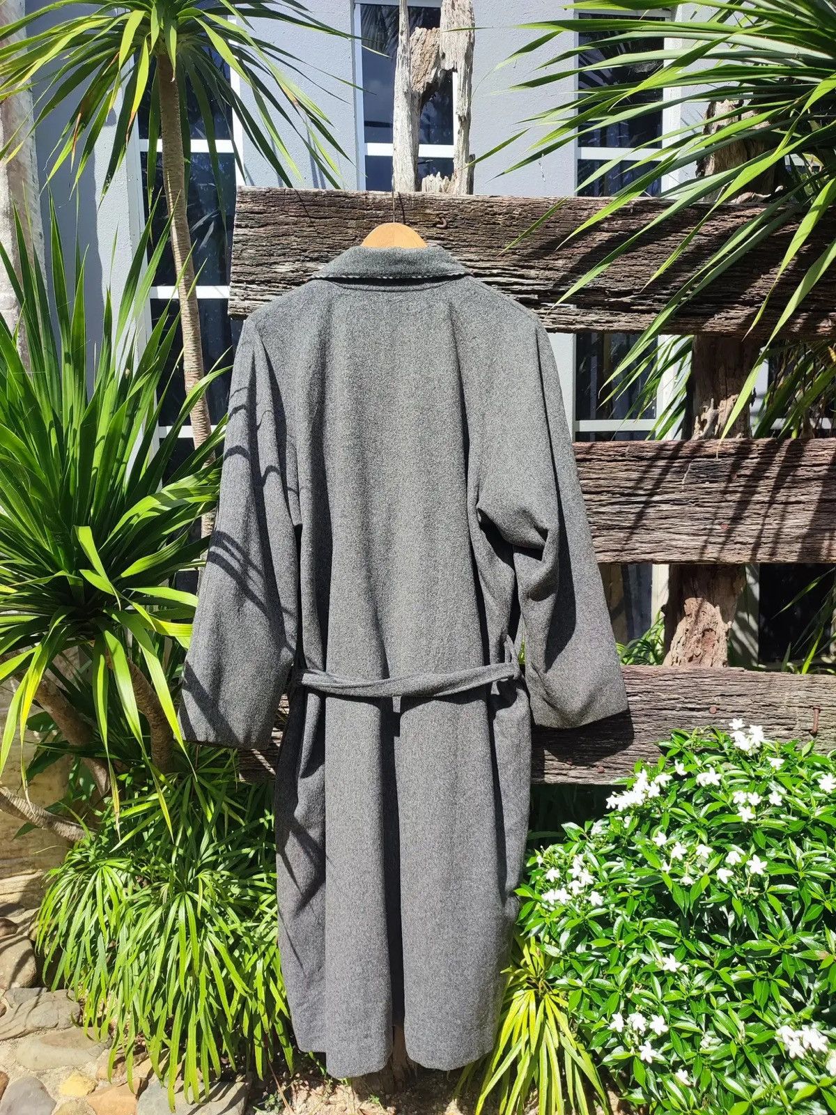 Burberry Burberry London Wool Robe Coat w/ Belt Made in Japan, Size M Size M / US 6-8 / IT 42-44 - 8 Thumbnail
