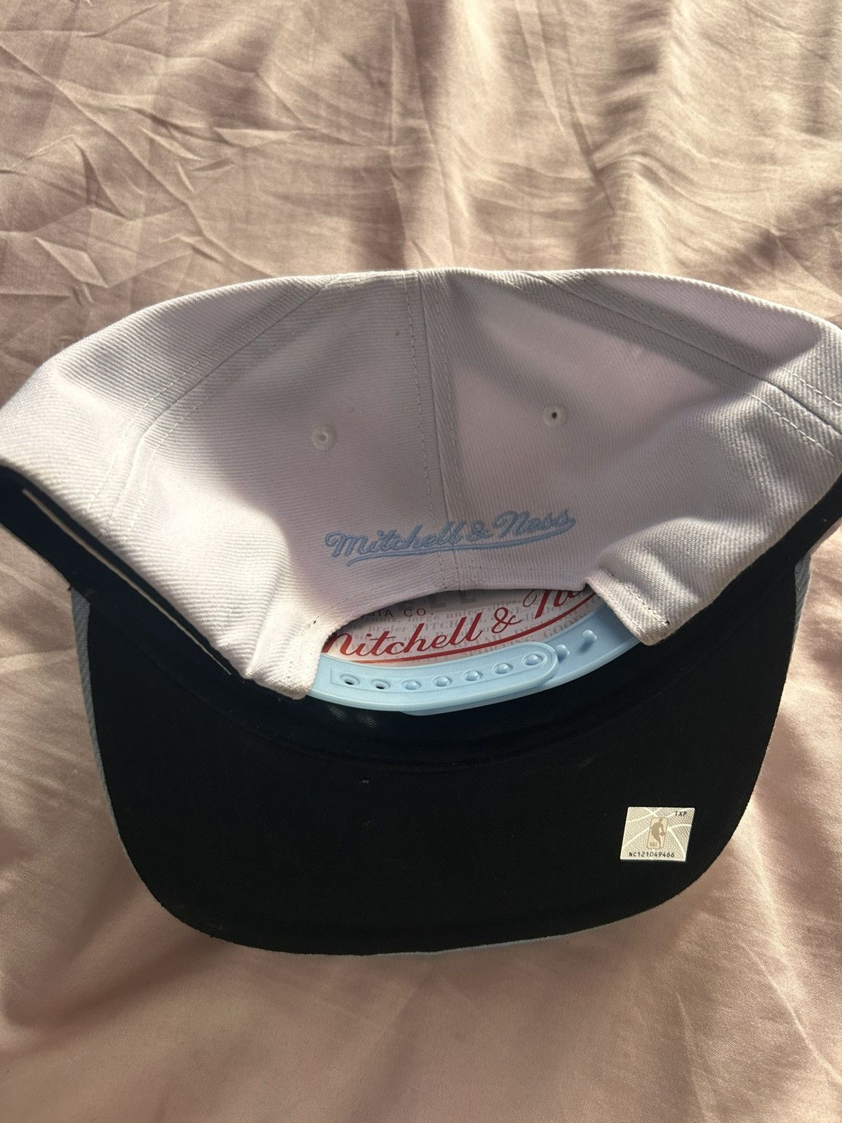 Mitchell & Ness Chicago bulls hat UNC colorway Size ONE SIZE - 2 Thumbnail