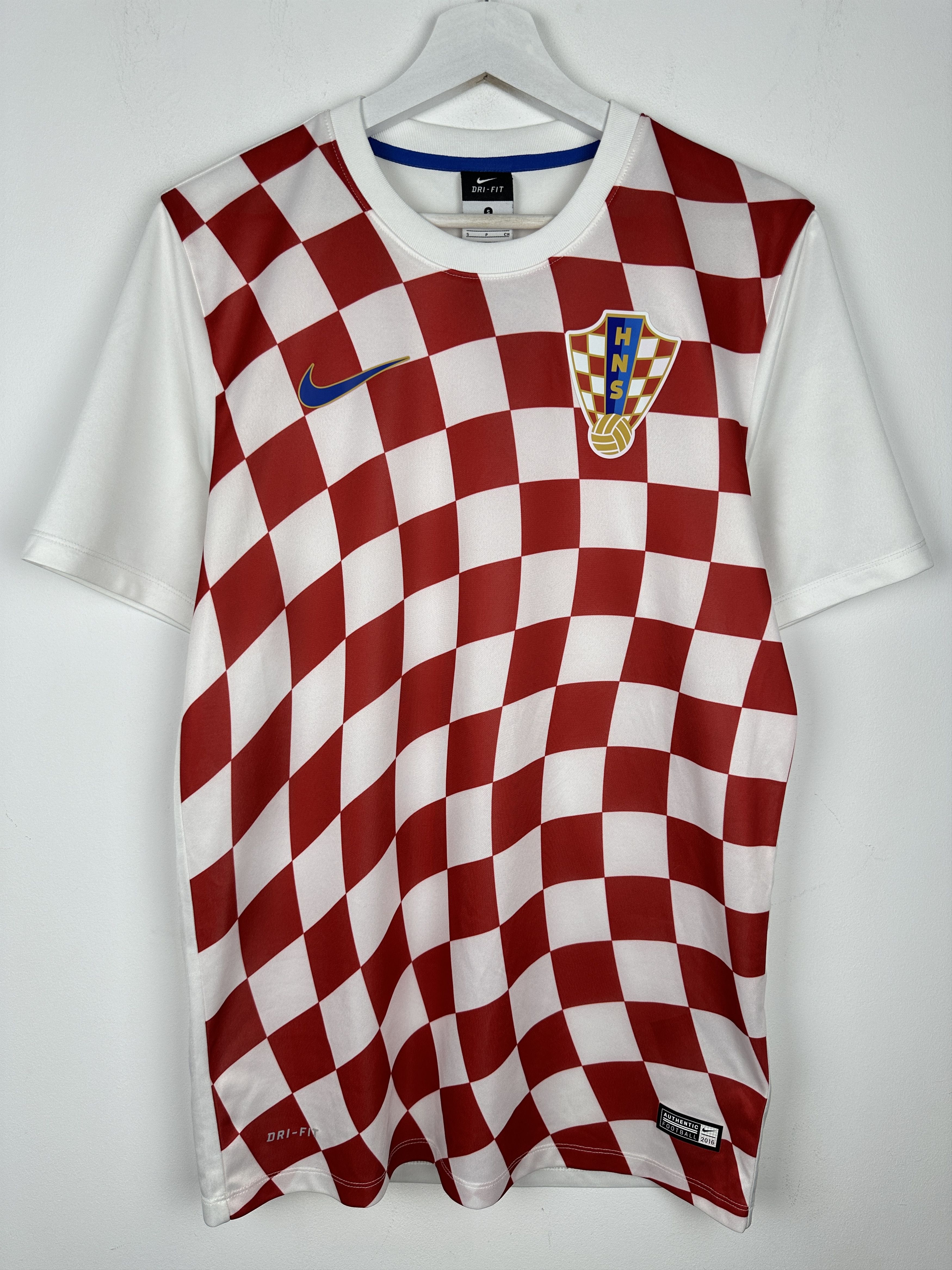 Nike Croatia National Team 2016 Home Soccer Jersey Football Shirt Size US S / EU 44-46 / 1 - 2 Thumbnail