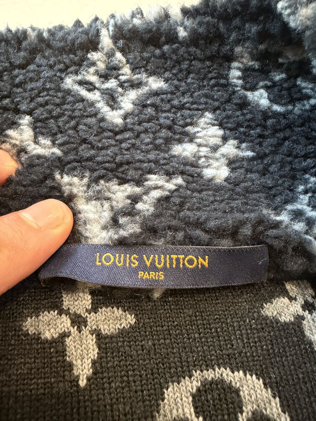 Louis Vuitton LOUIS VUITTON MONOGRAM FLEECE ZIP UP Size US L / EU 52-54 / 3 - 4 Thumbnail
