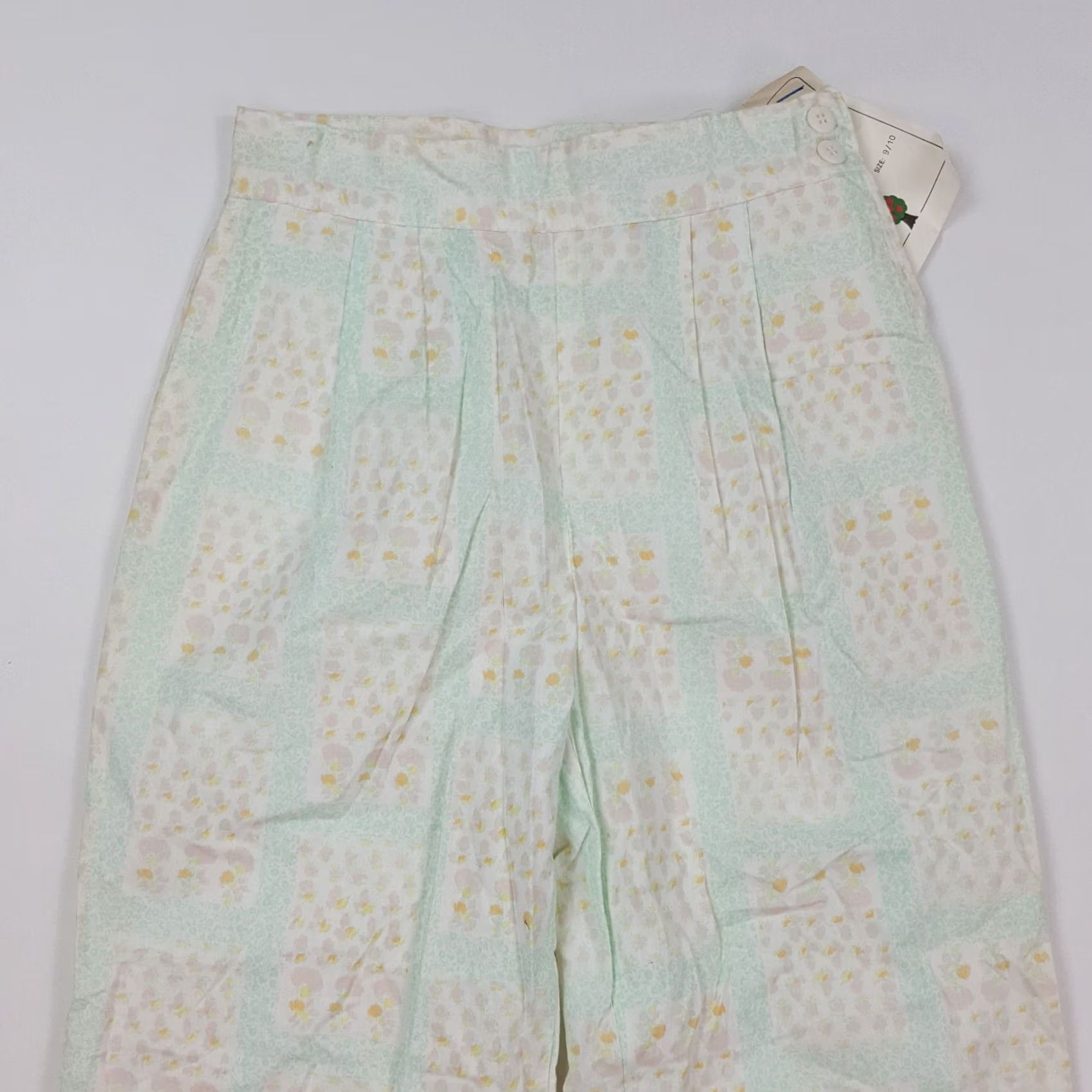 Vintage Vintage Organically Grown Women's Pants Lounge Paperbag Tapered Pleated 10 Green 26in Inseam 27in Waist 80s 90s Floral Retro Casual Pants Size 32" / US 10 / IT 46 - 2 Thumbnail