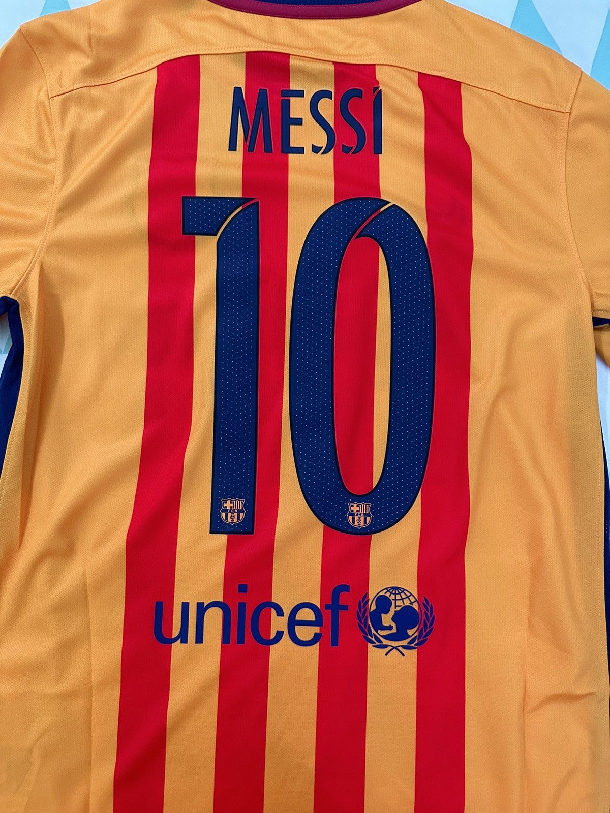 Nike Nike Barcelona 2015/16 Messi #10 Away Jersey Size Small BNWT Size US S / EU 44-46 / 1 - 2 Thumbnail