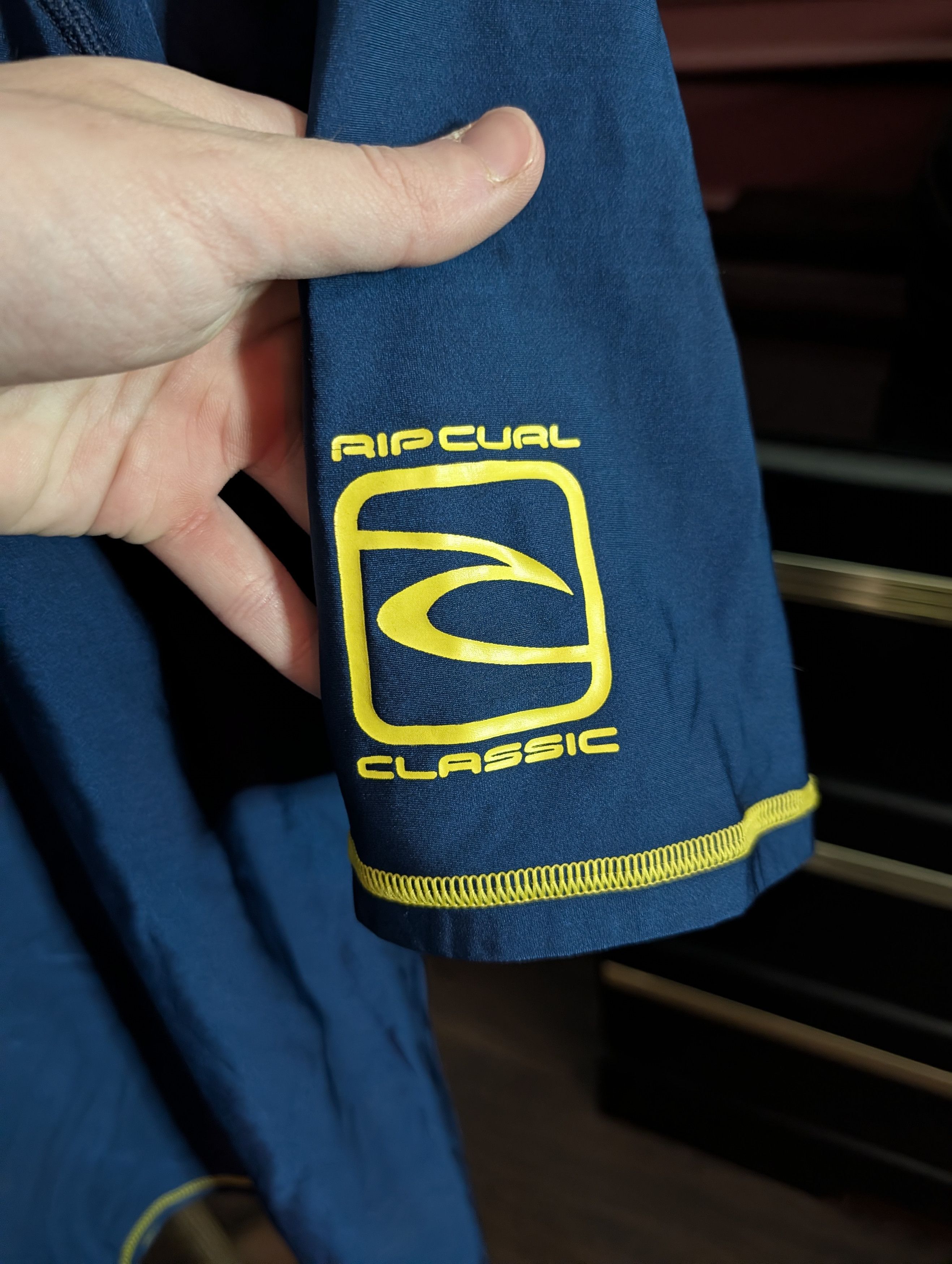 Rip Curl Vintage blue logo print high neck rash guard t-shirt Size US XXL / EU 58 / 5 - 4 Thumbnail