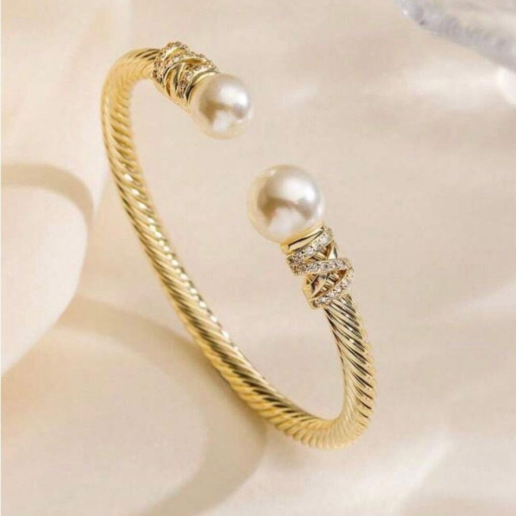 Other Gold Twisted Crystal Rhinestone & Pearl Cable Cuff Bracelet Size ONE SIZE - 2 Thumbnail