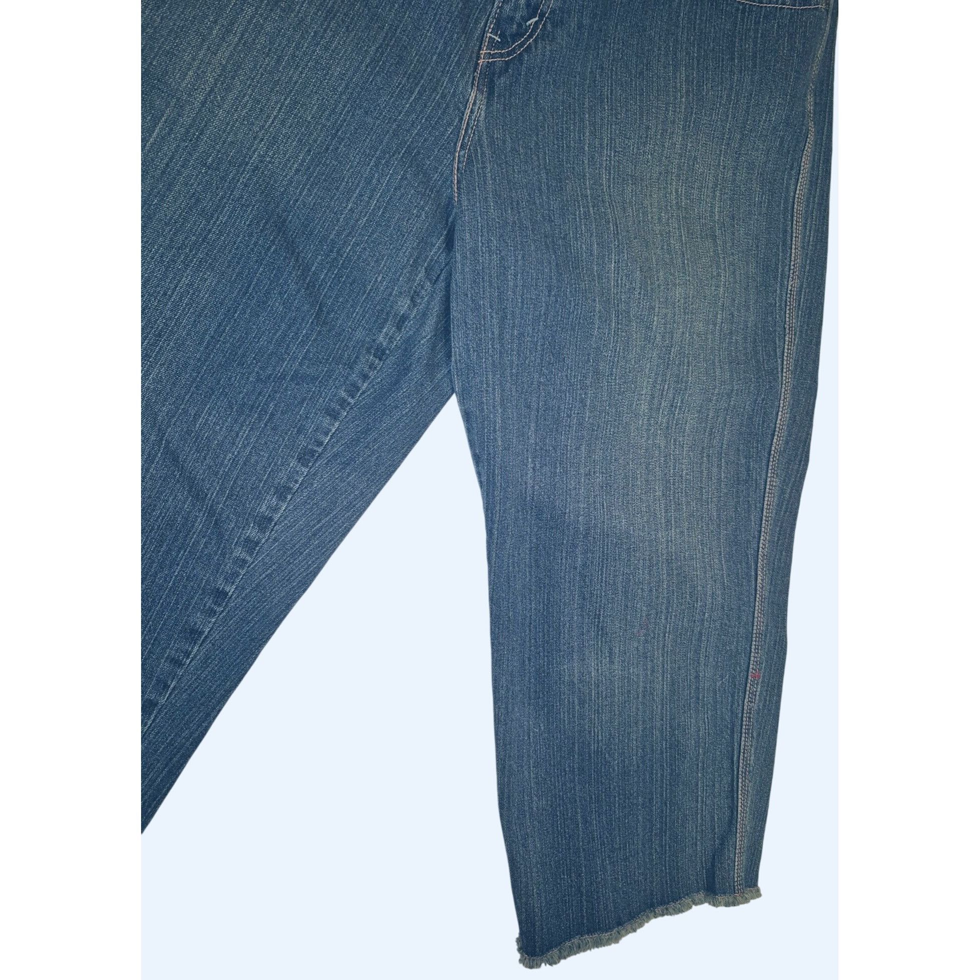 Levi's Levis Womens 18 516 Capri Jeans Blue Denim Cut-Off Style Jus Size 40" / US 18 - 4 Thumbnail