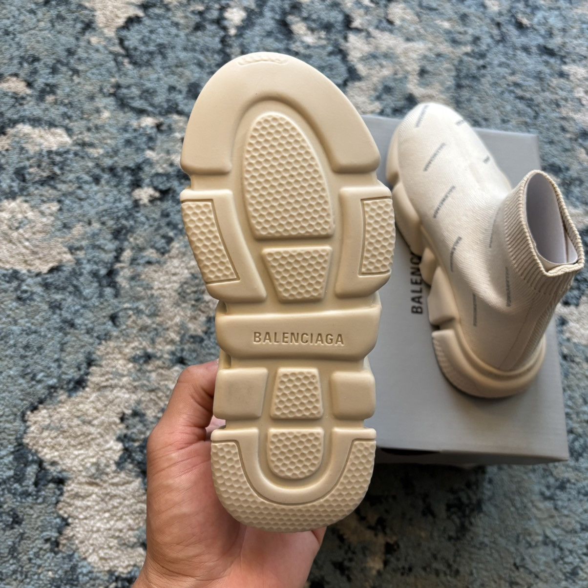 Balenciaga Balenciaga Beige Speed Kids Sneakers Size 12-12.5 Brand New Size US 12.5 / EU 45-46 - 6 Thumbnail