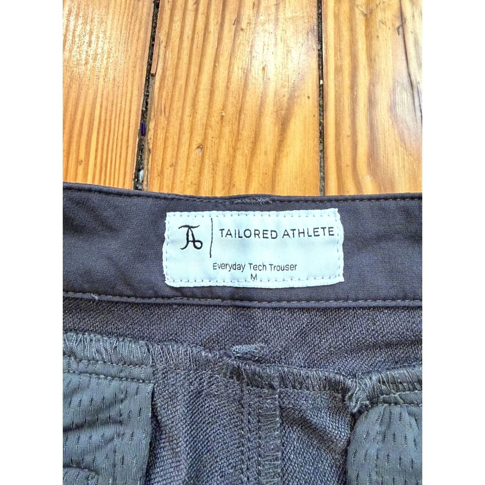 Vintage Tailored Athlete Pants Jogger Mens Medium Gray Nylon Spandex Athletic Tapered Zip Pocket Pockets Stretch Size US 31 - 3 Thumbnail