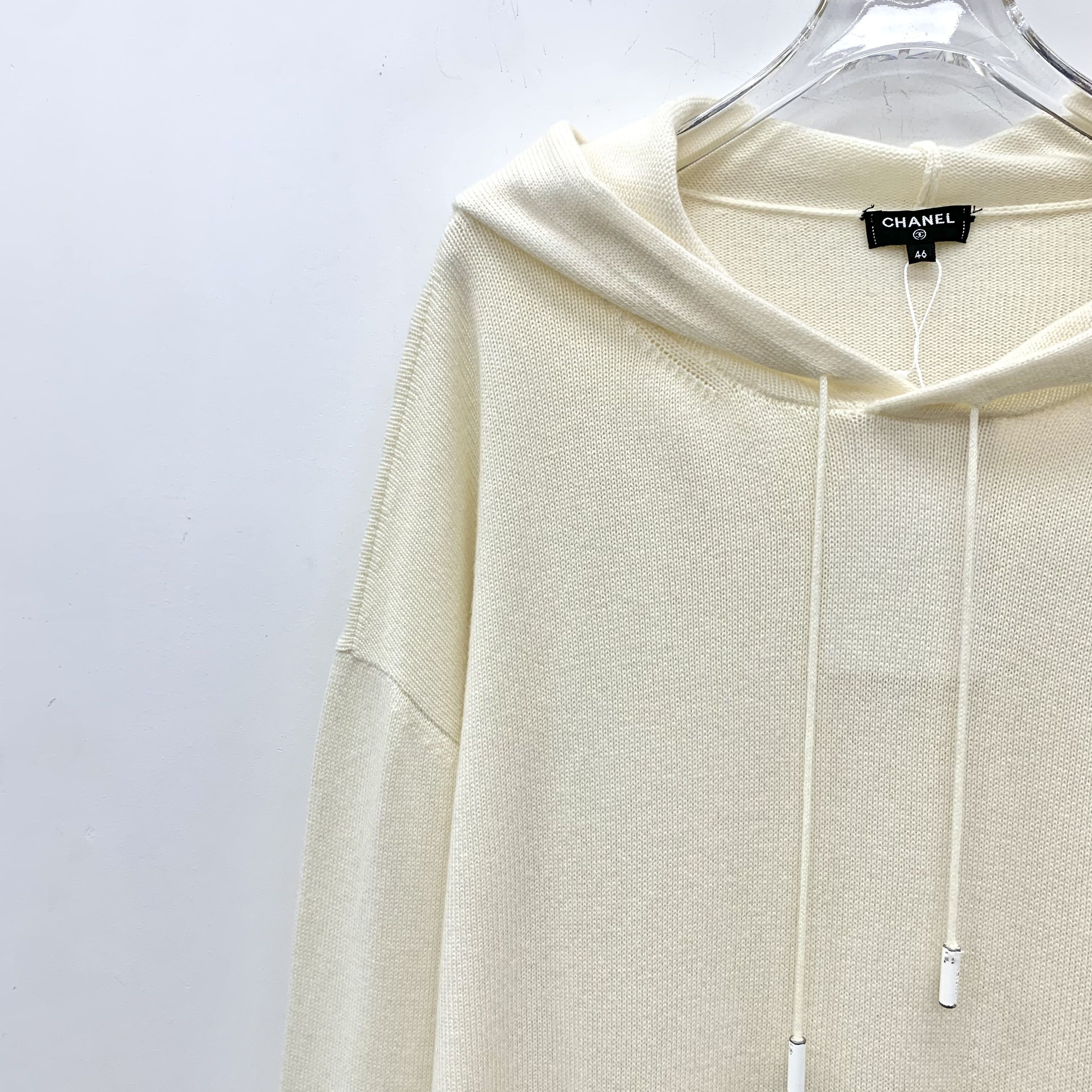 Chanel Chanel Cruise Hoodie Beige (46) Size US XL / EU 56 / 4 - 3 Thumbnail