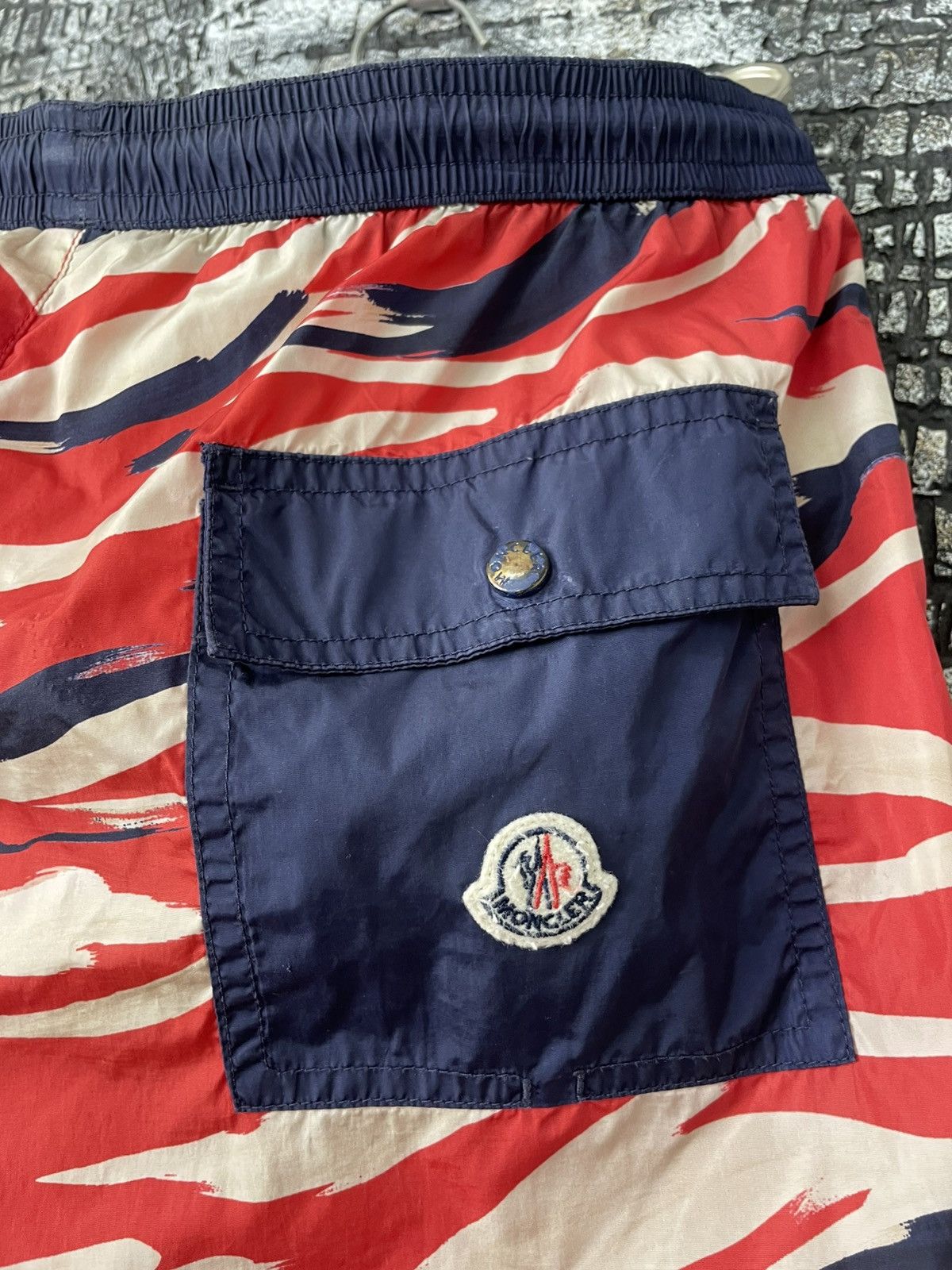 Moncler Moncler nylon short Size US 31 - 17 Thumbnail