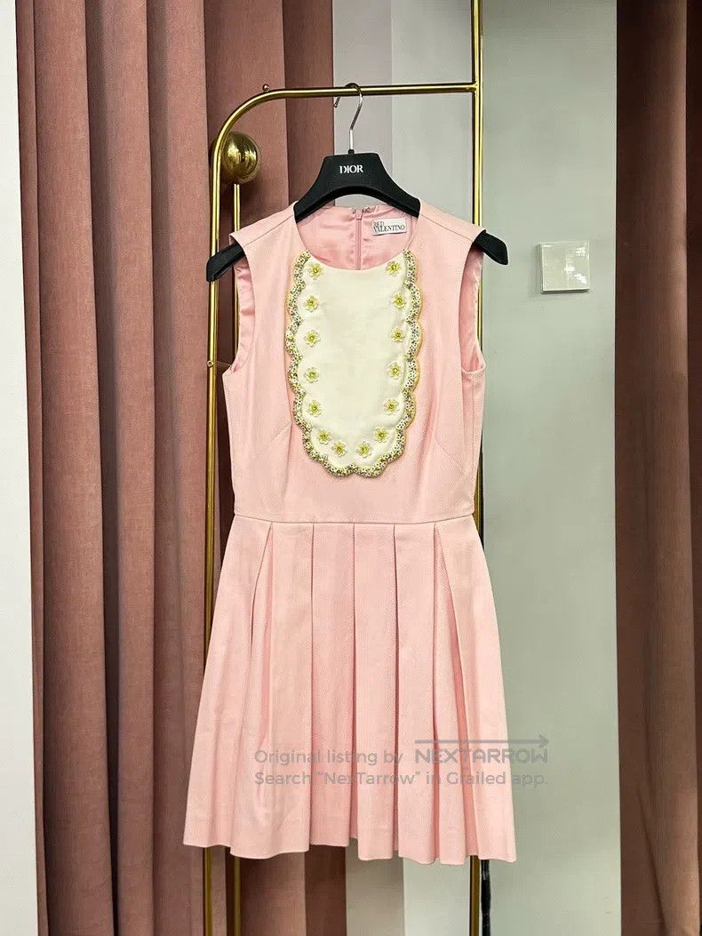 Valentino Valentino Flower studded sleeveless dress Size M / US 6-8 / IT 42-44 - 1 Thumbnail