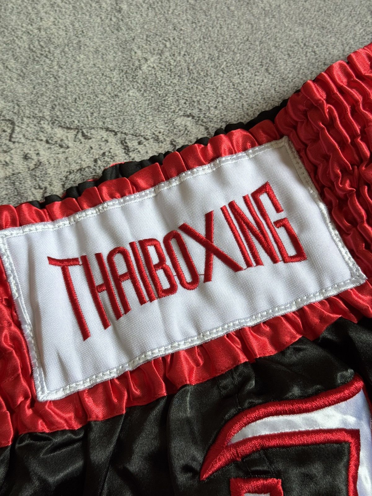 Designer ThaiBoxing L boxing 🥊 MMA kickboxing karate shirts muaythai Size US 34 / EU 50 - 4 Thumbnail