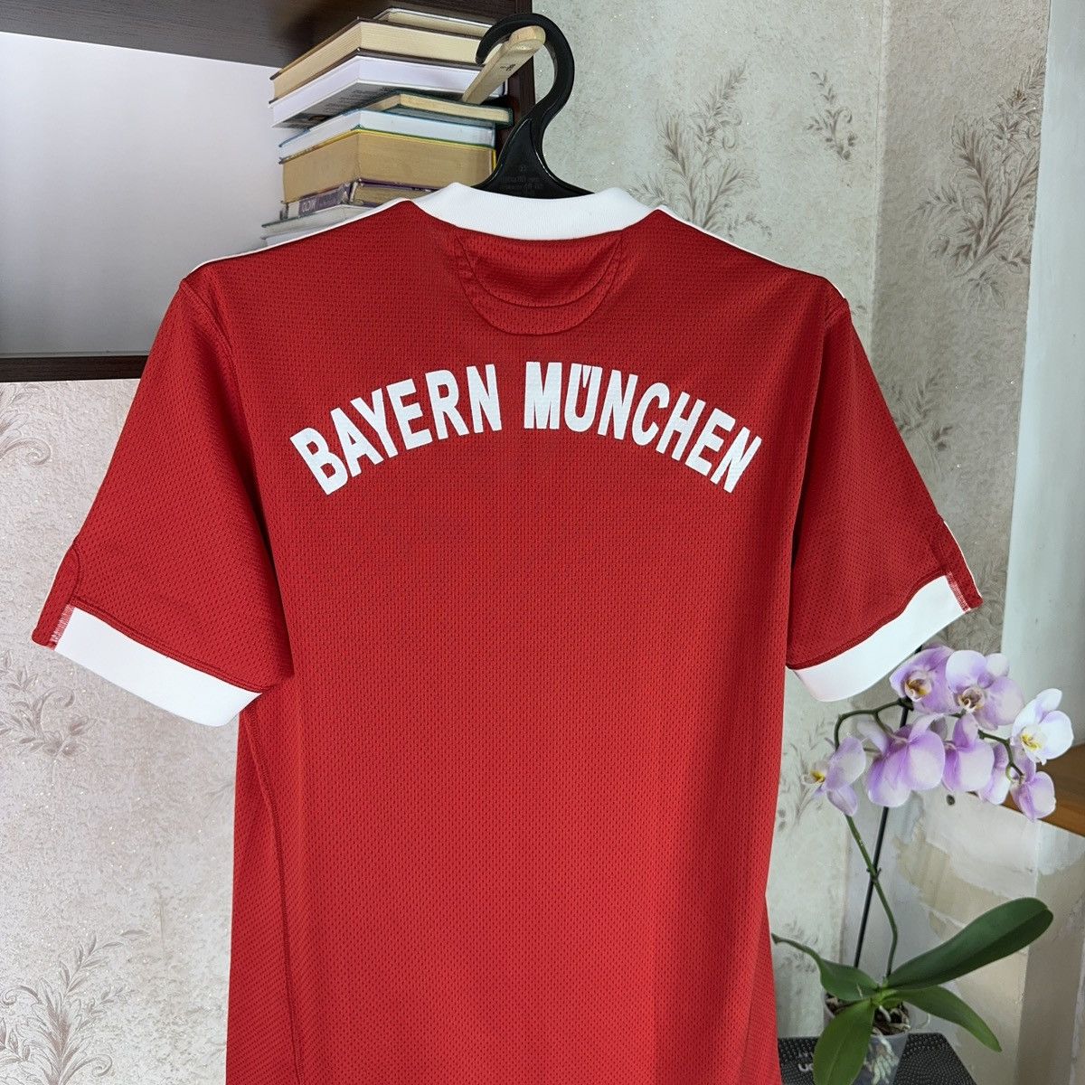 Vintage Adidas Bayern Munich Jersey 2009 Home Soccer Football M Size US S / EU 44-46 / 1 - 11 Thumbnail