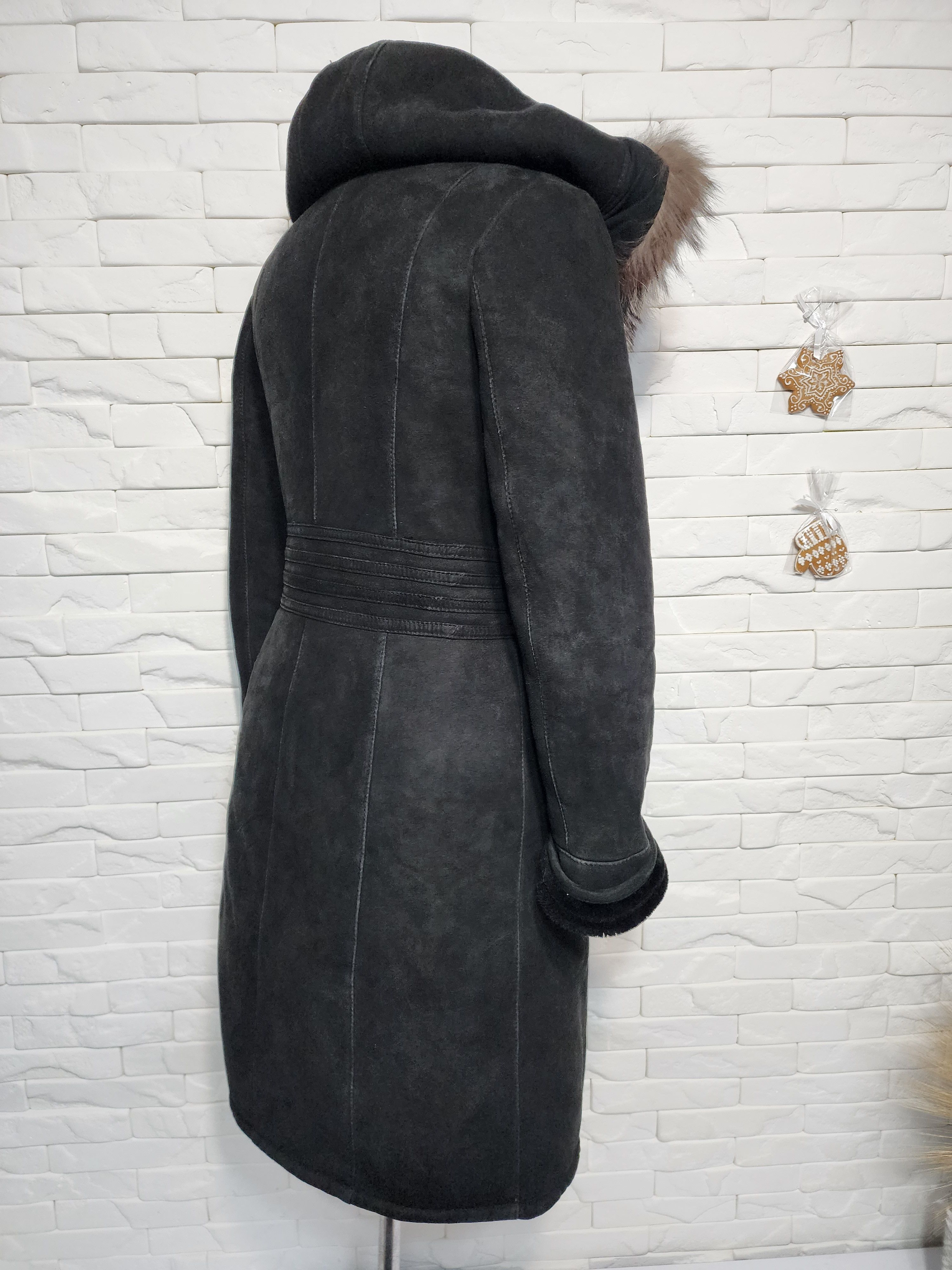 Furla Black Faux Sheepskin Coat: Warm Hood, Metal Zipper. Women's. Size S / US 4 / IT 40 - 5 Thumbnail