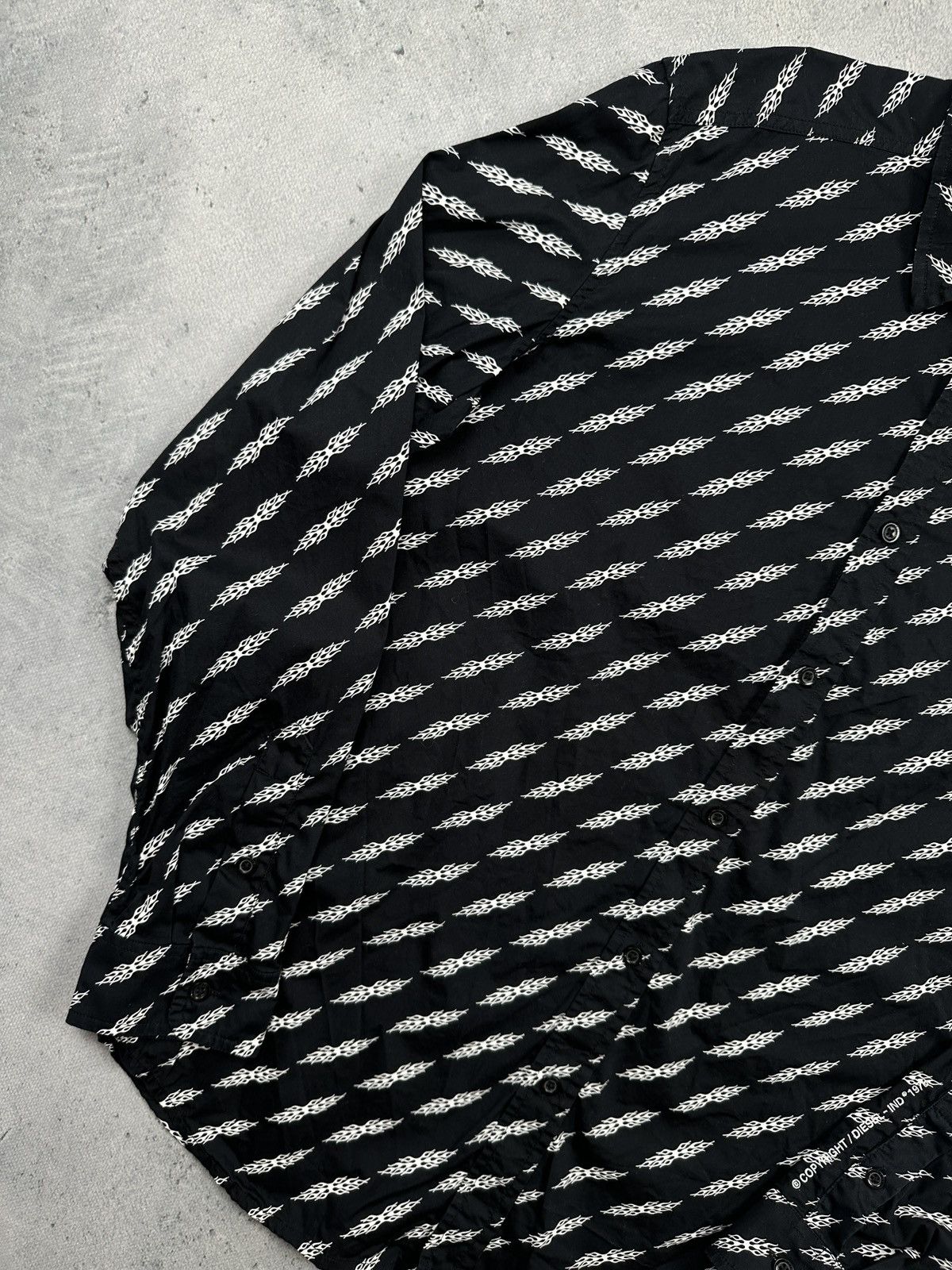 Diesel Diesel All Over Flames Print Button Up Shirt Black White Size US XL / EU 56 / 4 - 2 Thumbnail