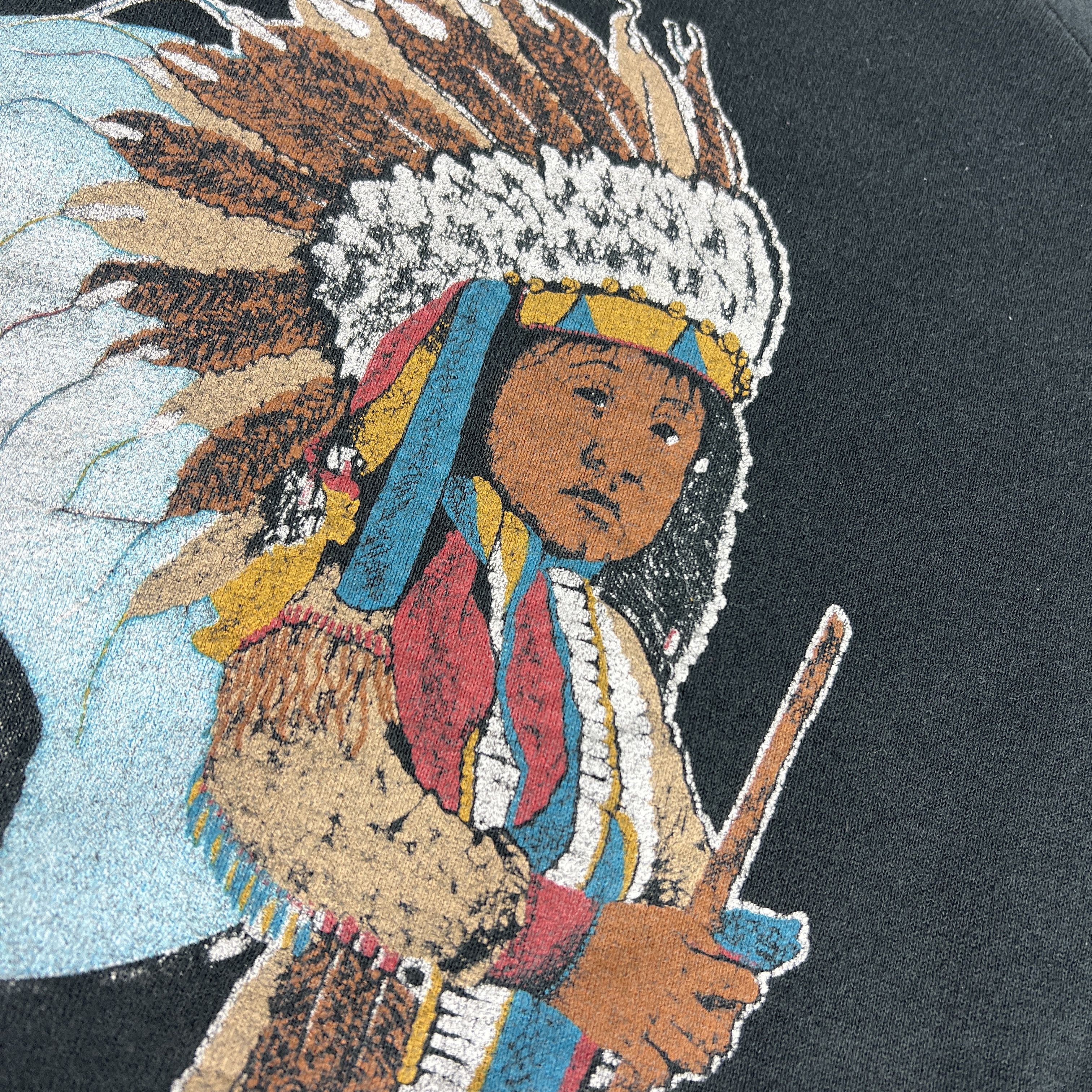 Vintage VTG 80s Wolf Indigenous Native Sweatshirt Faded Crewneck Size US L / EU 52-54 / 3 - 6 Thumbnail