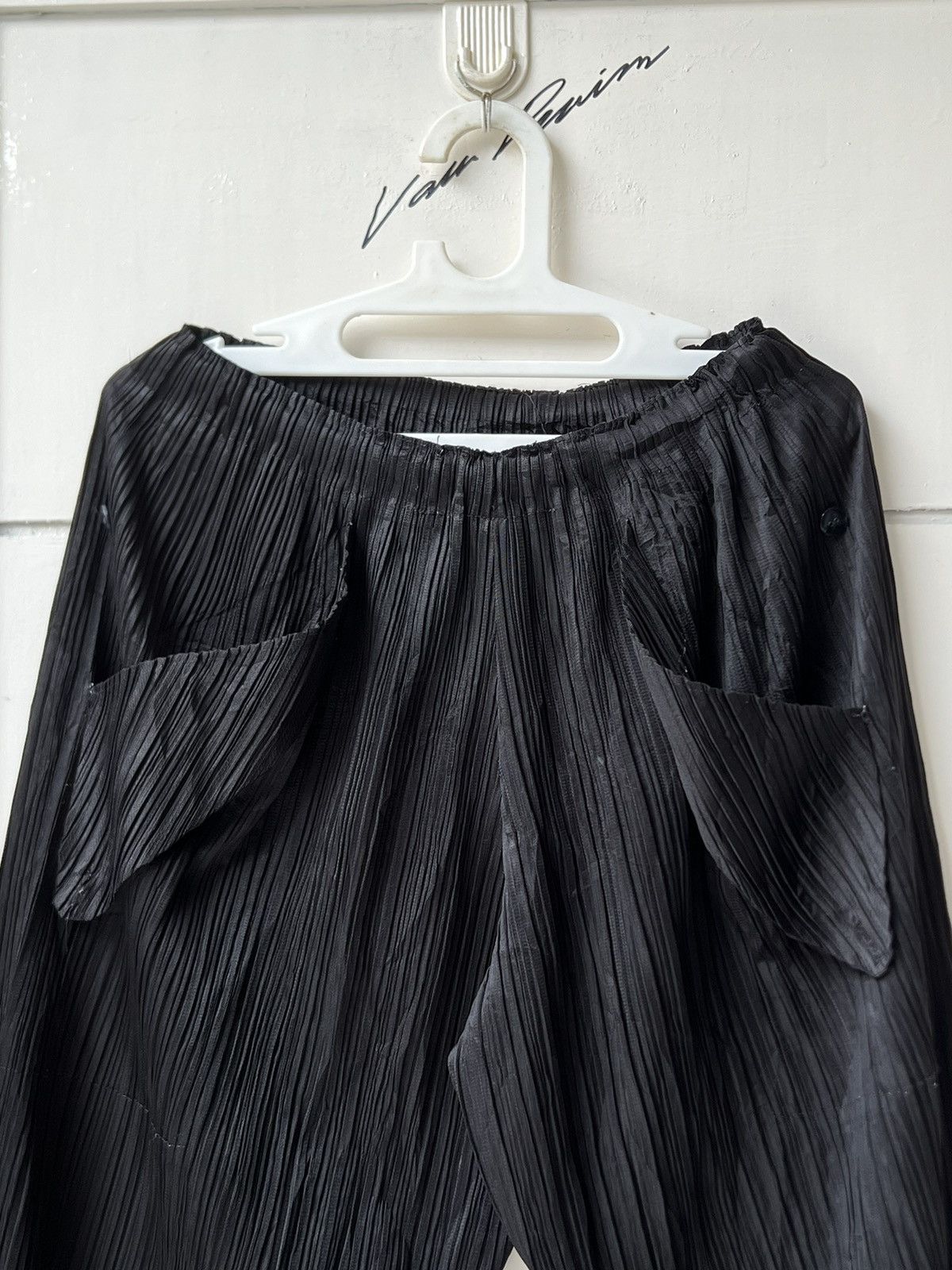 Issey Miyake Issey Miyake Pleats Please Pocket Black Pants Size US 27 - 2 Thumbnail